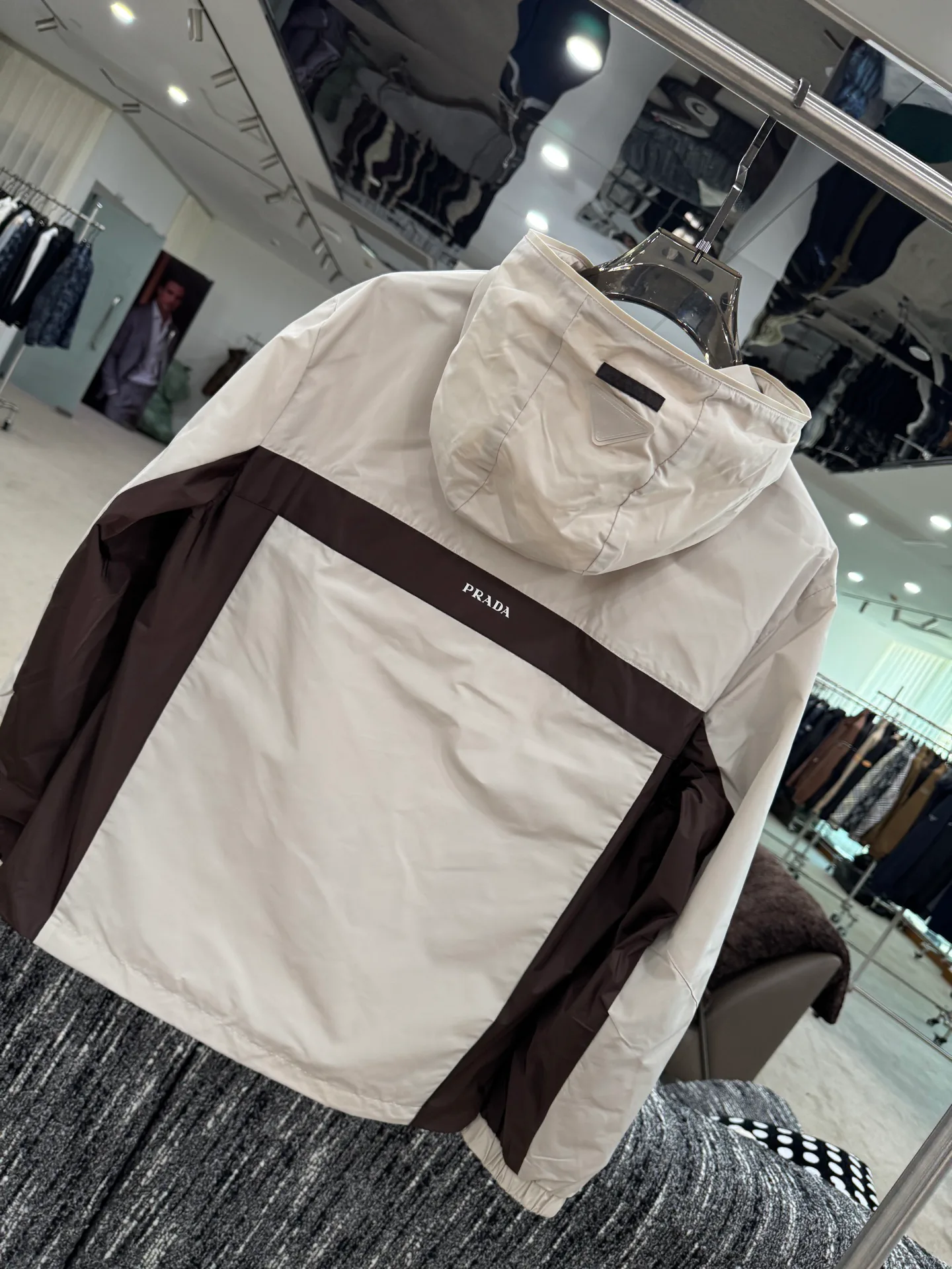 Men's Jackets And Down Jackets PRADA 18084165