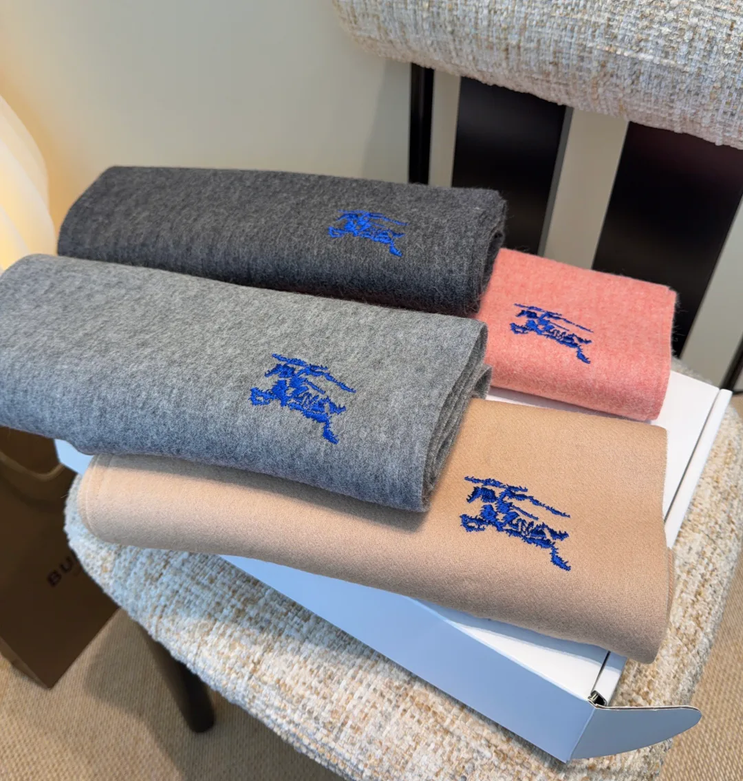 Scarves BURBERRY 18449905