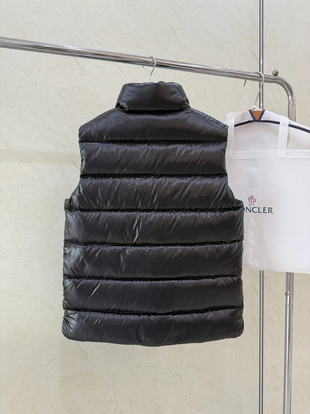 Women's Vests MONCLER 18376095