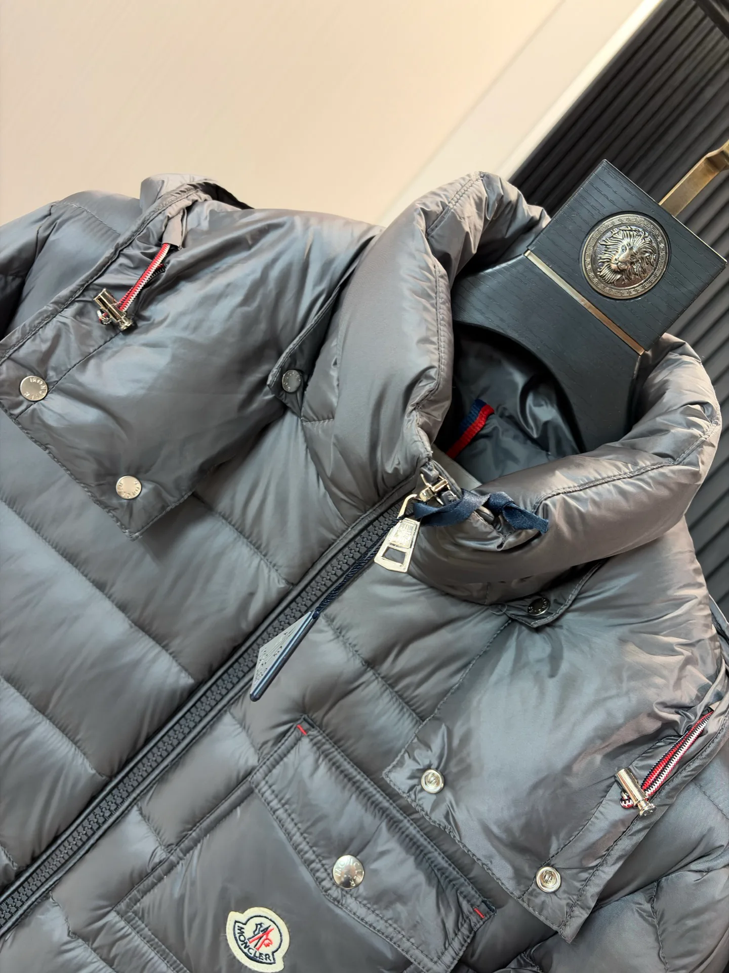 Women's Jackets And Down Jackets MONCLER 18391740
