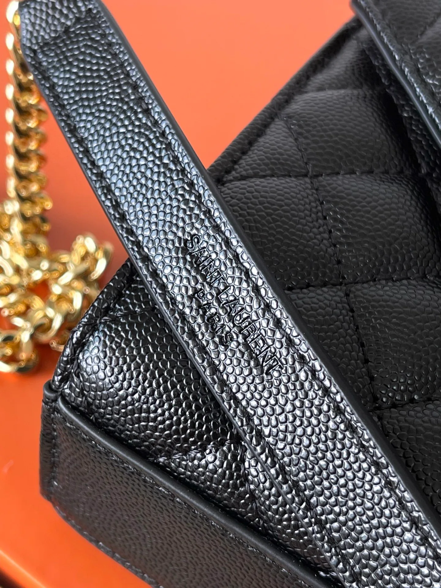 Классические Сумки Женские Saint Laurent 18610973