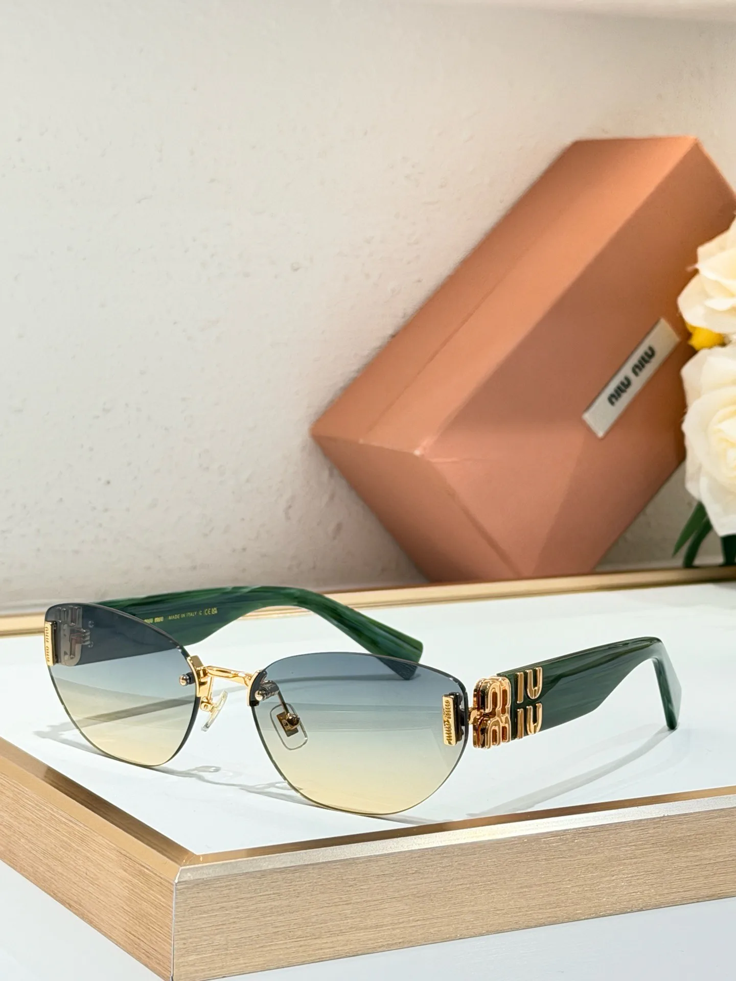 Glasses MIU MIU 18226191