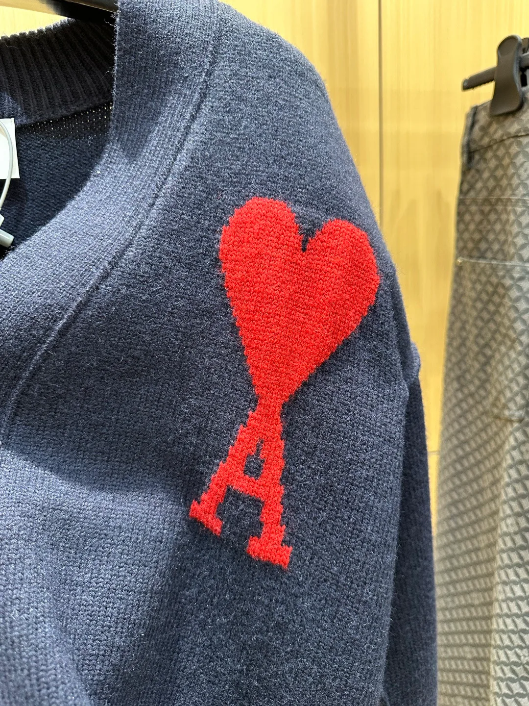 Men's Jumpers And Sweaters AMI PARIS 17802534