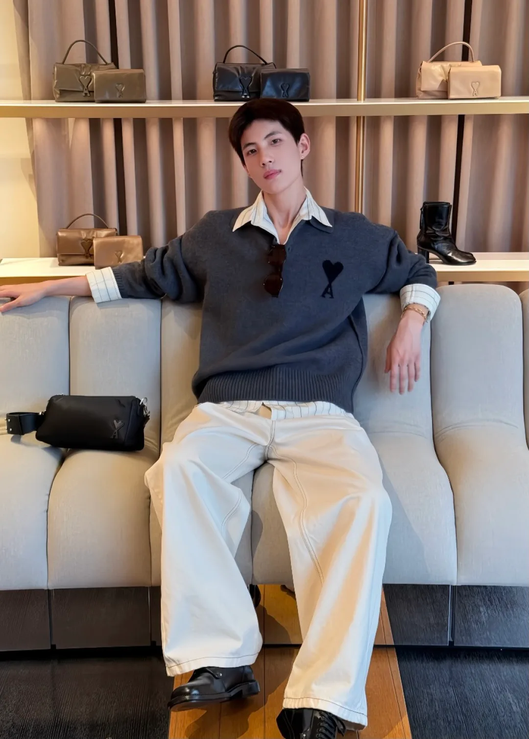 Men's Jumpers And Sweaters AMI PARIS 17364896