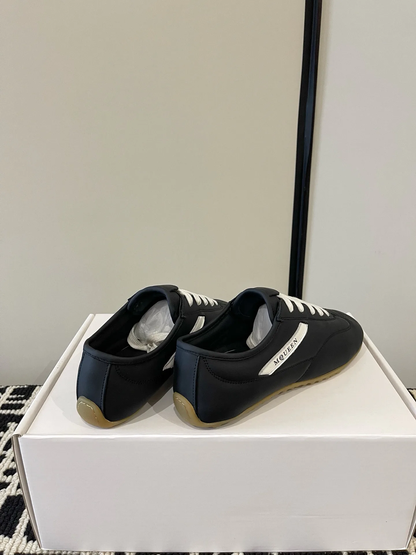 Women's Sneakers ALEXANDER MCQUEEN 18386235