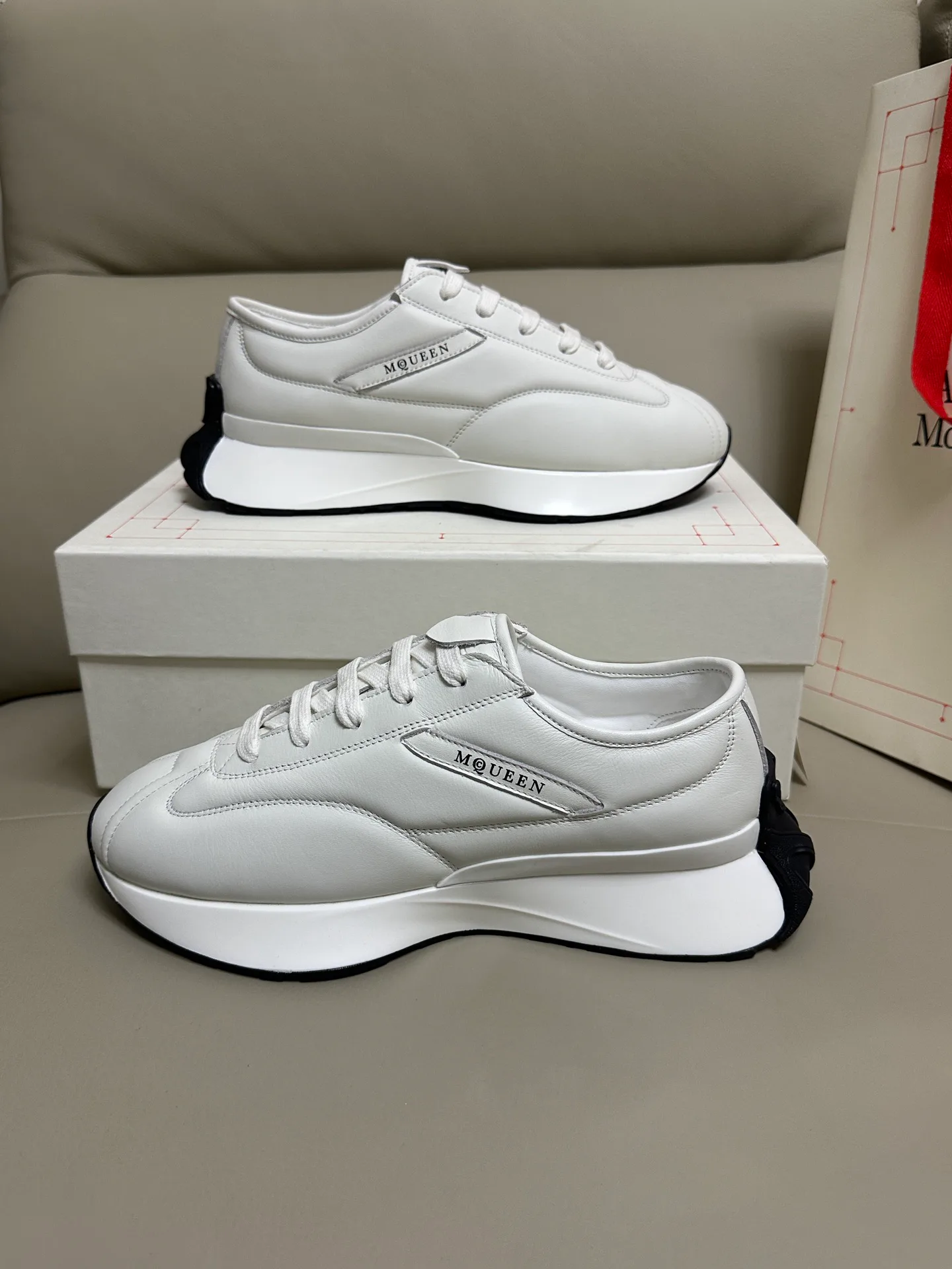 Women's Sneakers ALEXANDER MCQUEEN 18465143