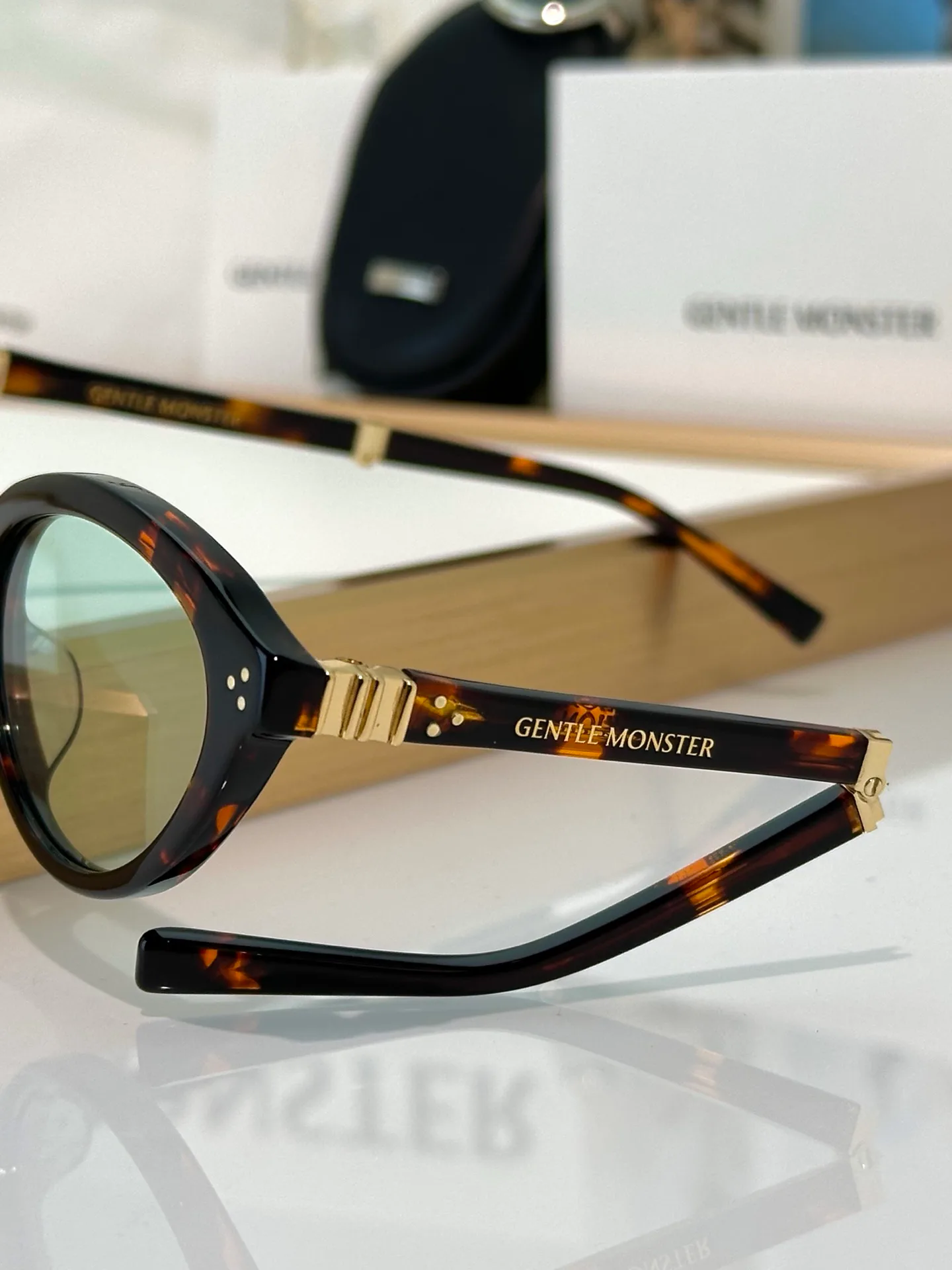 Glasses GENTLE MONSTER 17535226