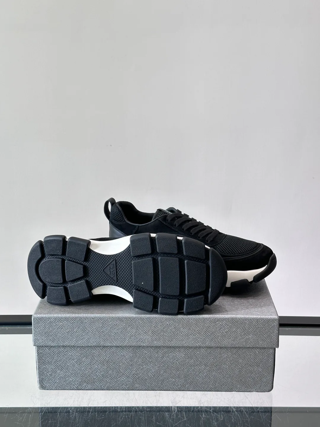 Men's Sneakers PRADA 18102771