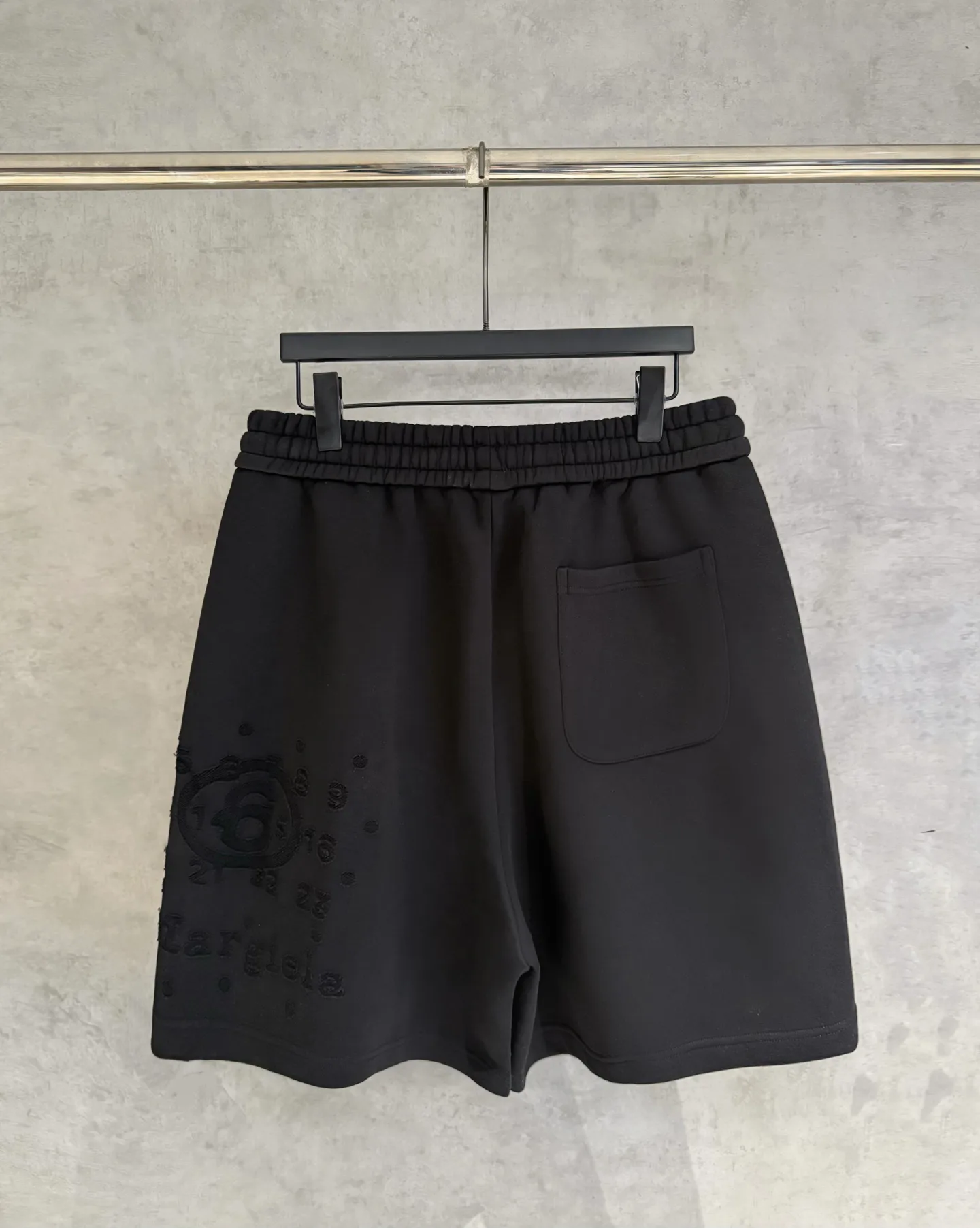 Men's Shorts MAISON MARGIELA 17567008