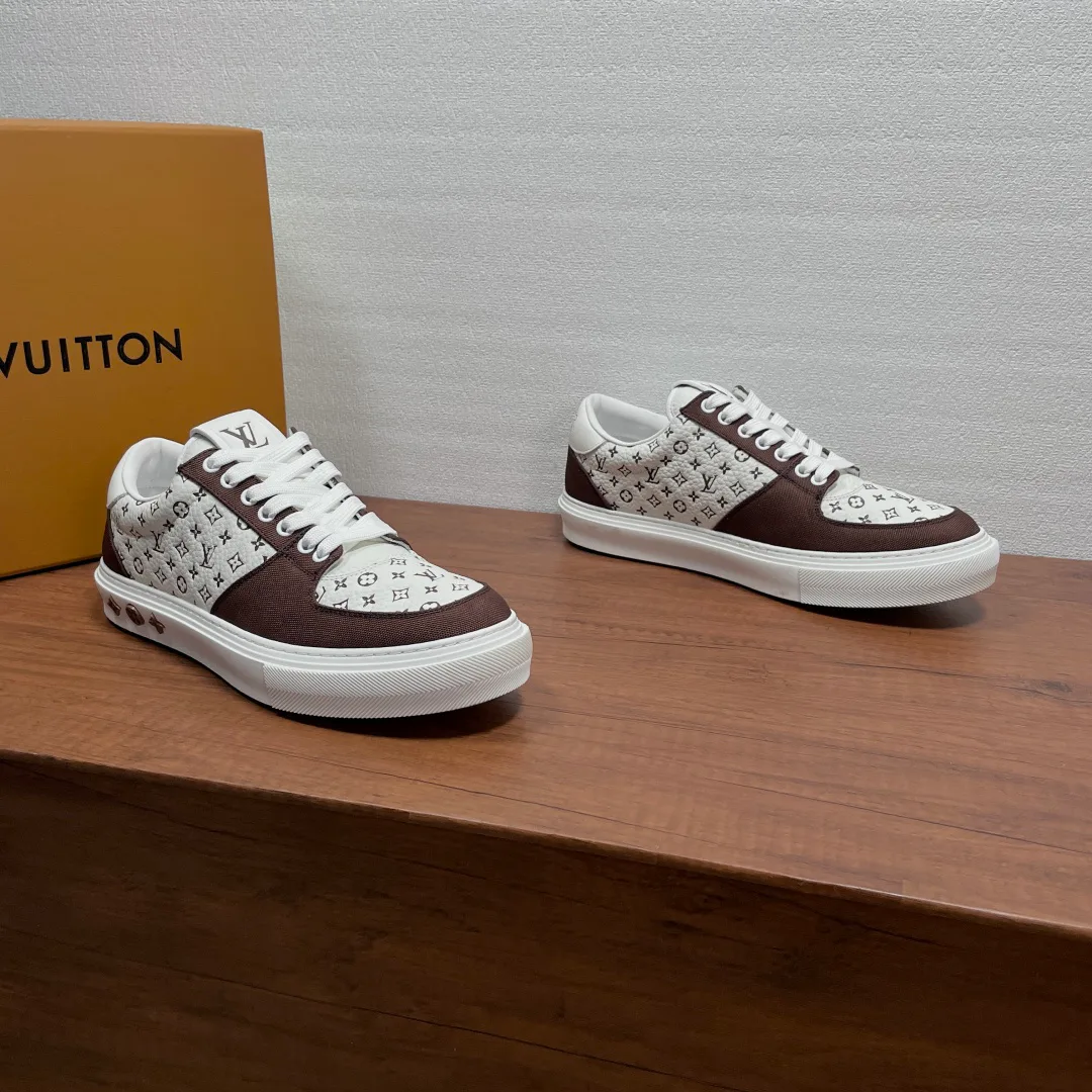 Men's Sneakers LOUIS VUITTON 18296787