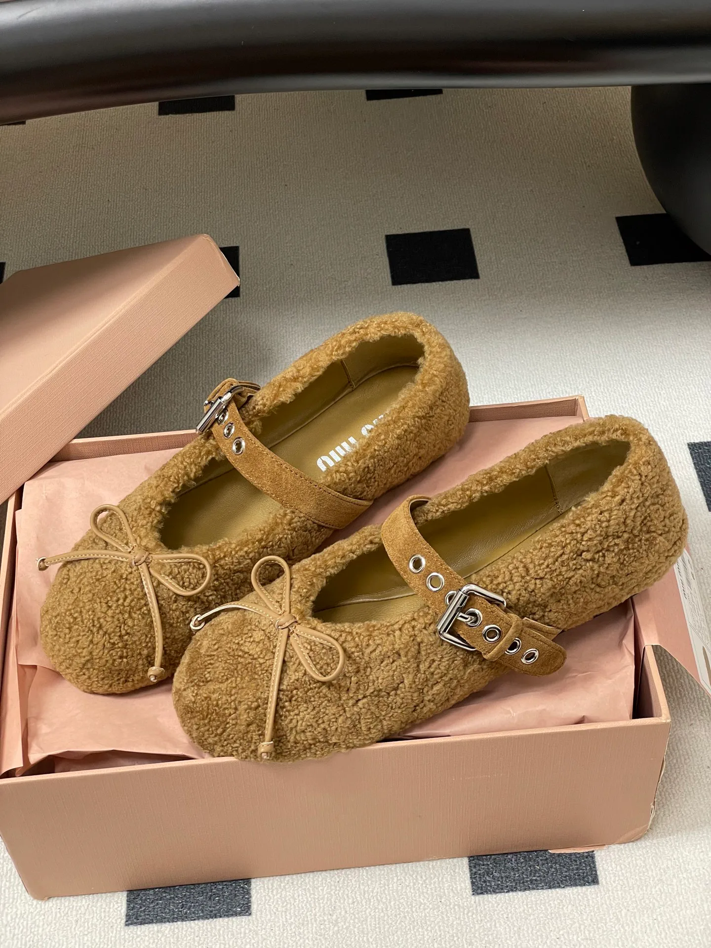 Women's Ballet Flats MIU MIU 18048981