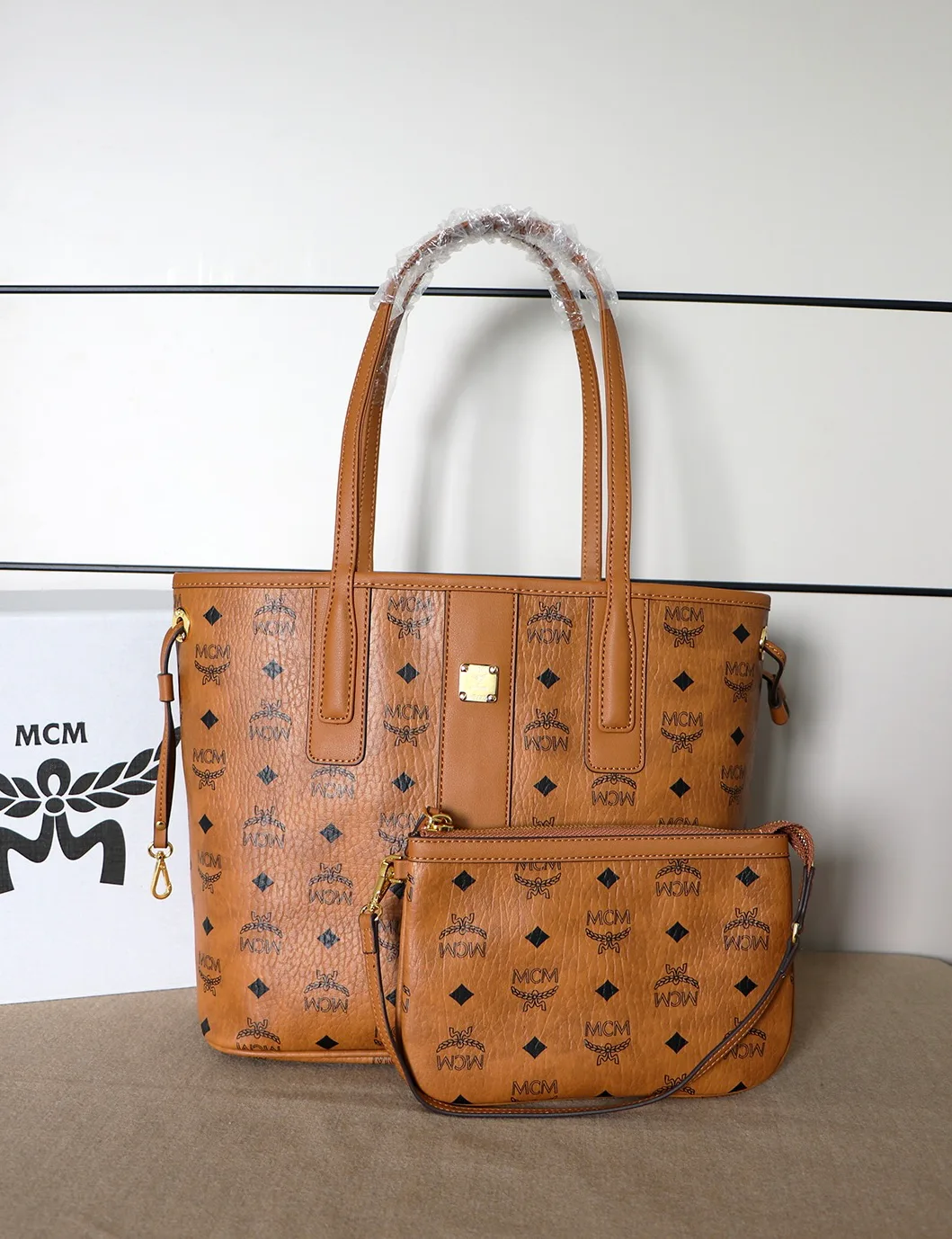 Women's Classic Handbags MCM 18223305