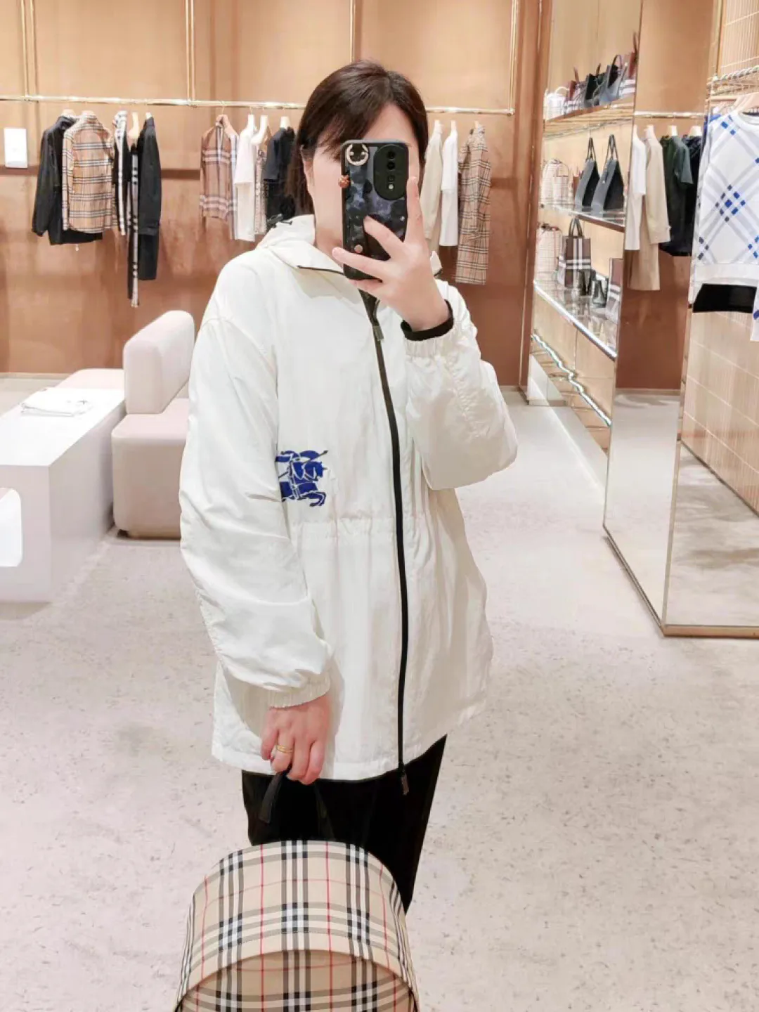 Women's Jackets And Down Jackets BURBERRY 17998519