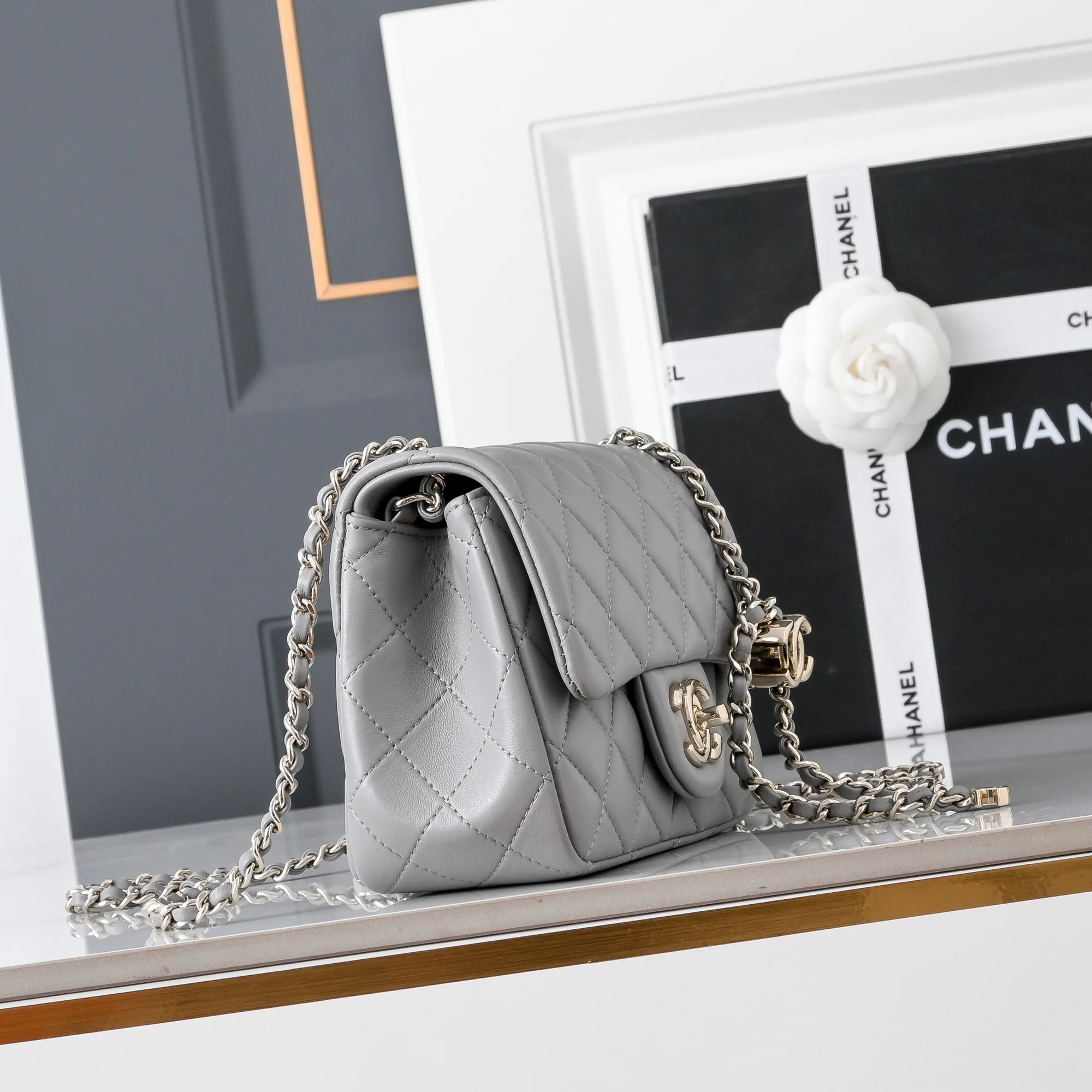 Women's Classic Handbags CHANEL 18148076
