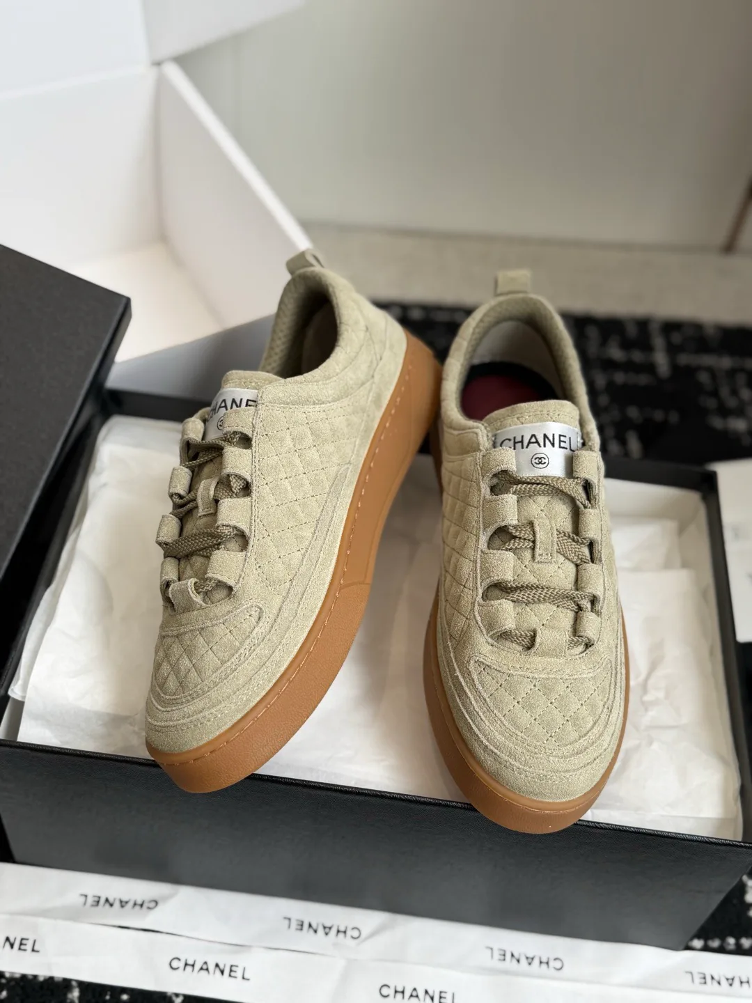 Women's Sneakers CHANEL 17740567