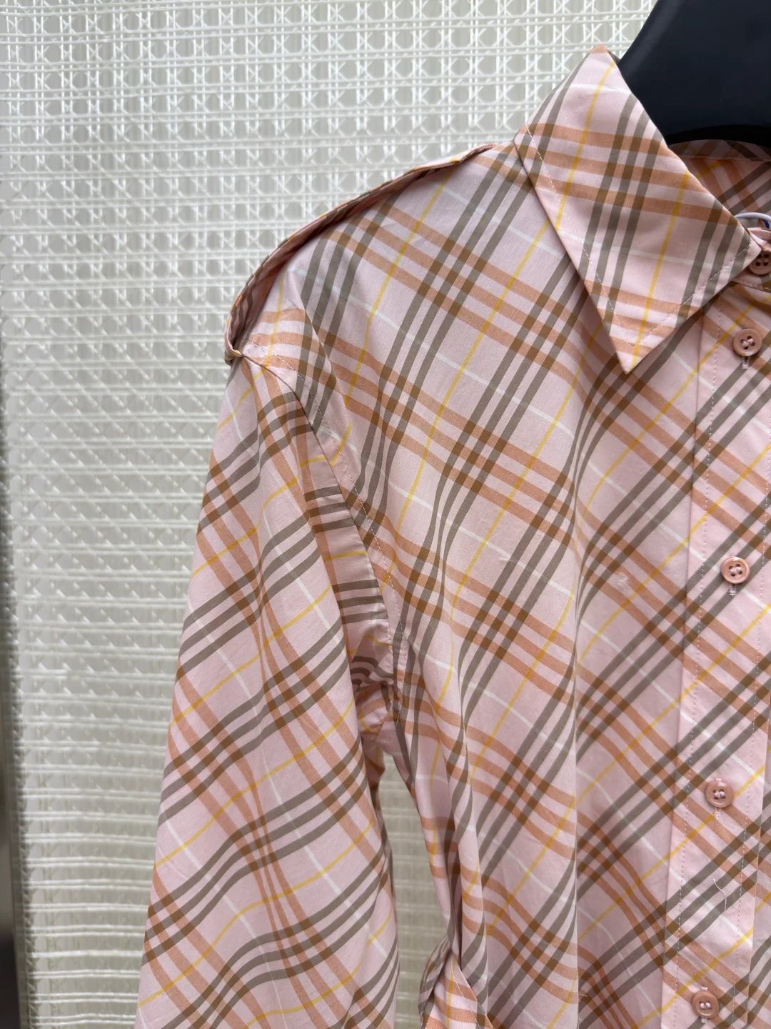Men's Shirts BURBERRY 18359672