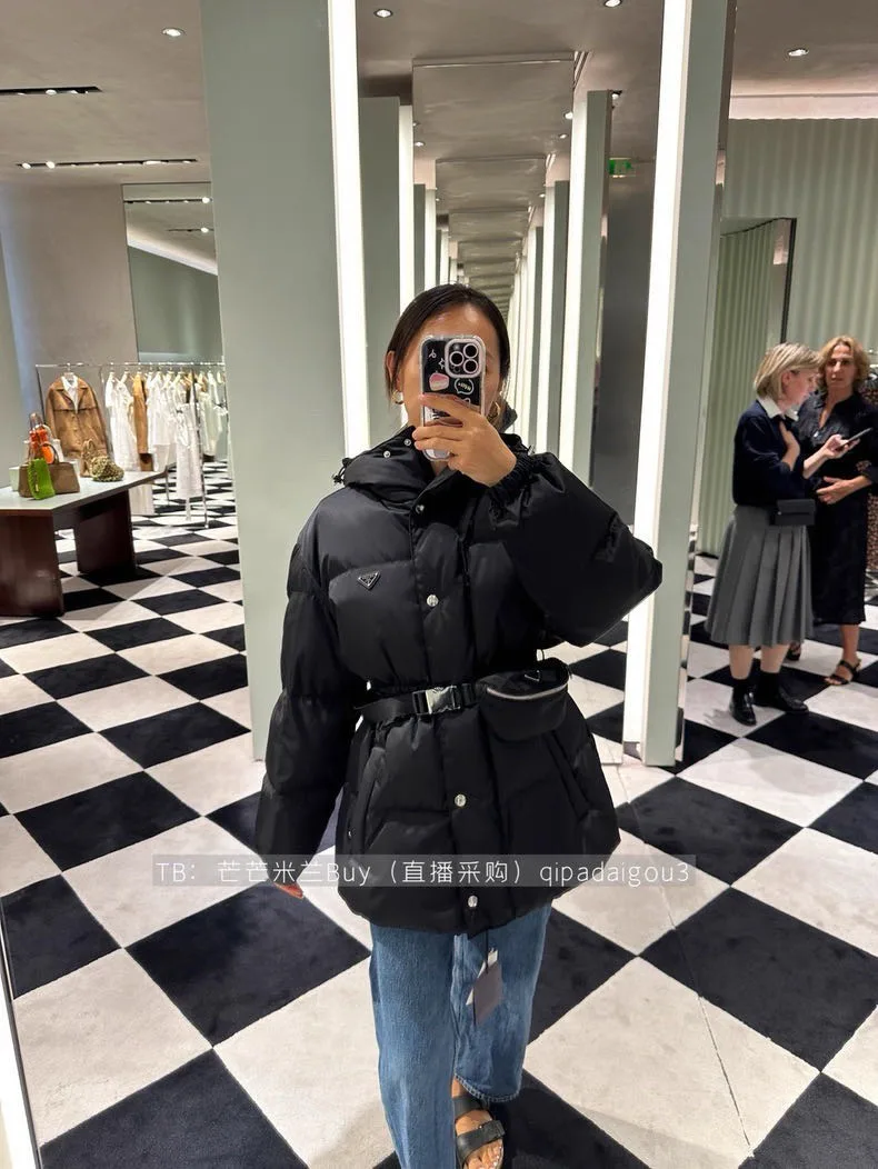 Women's Jackets And Down Jackets PRADA 18298604