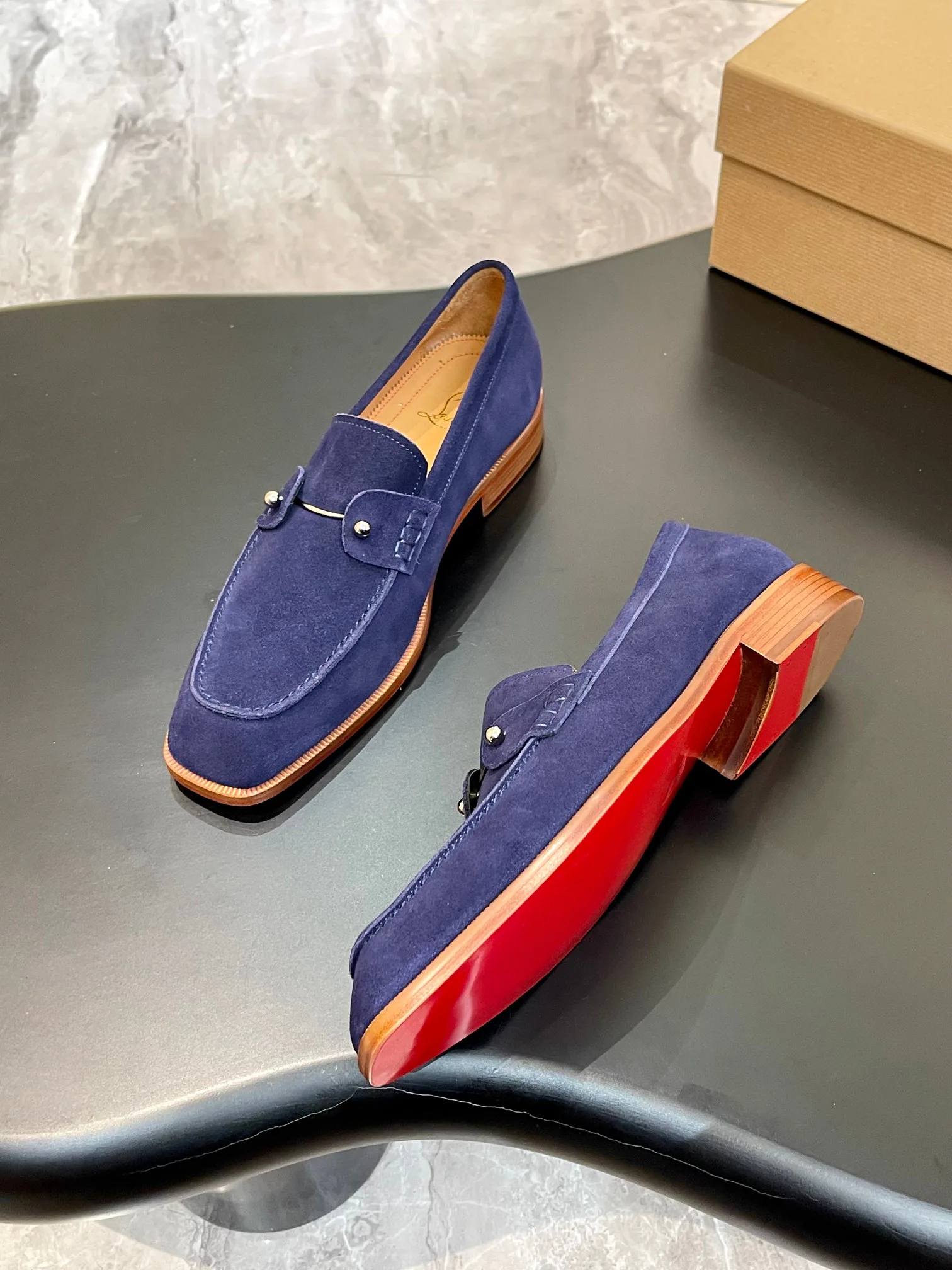 Men's Loafers And Dress Shoes CHRISTIAN LOUBOUTIN 18017857