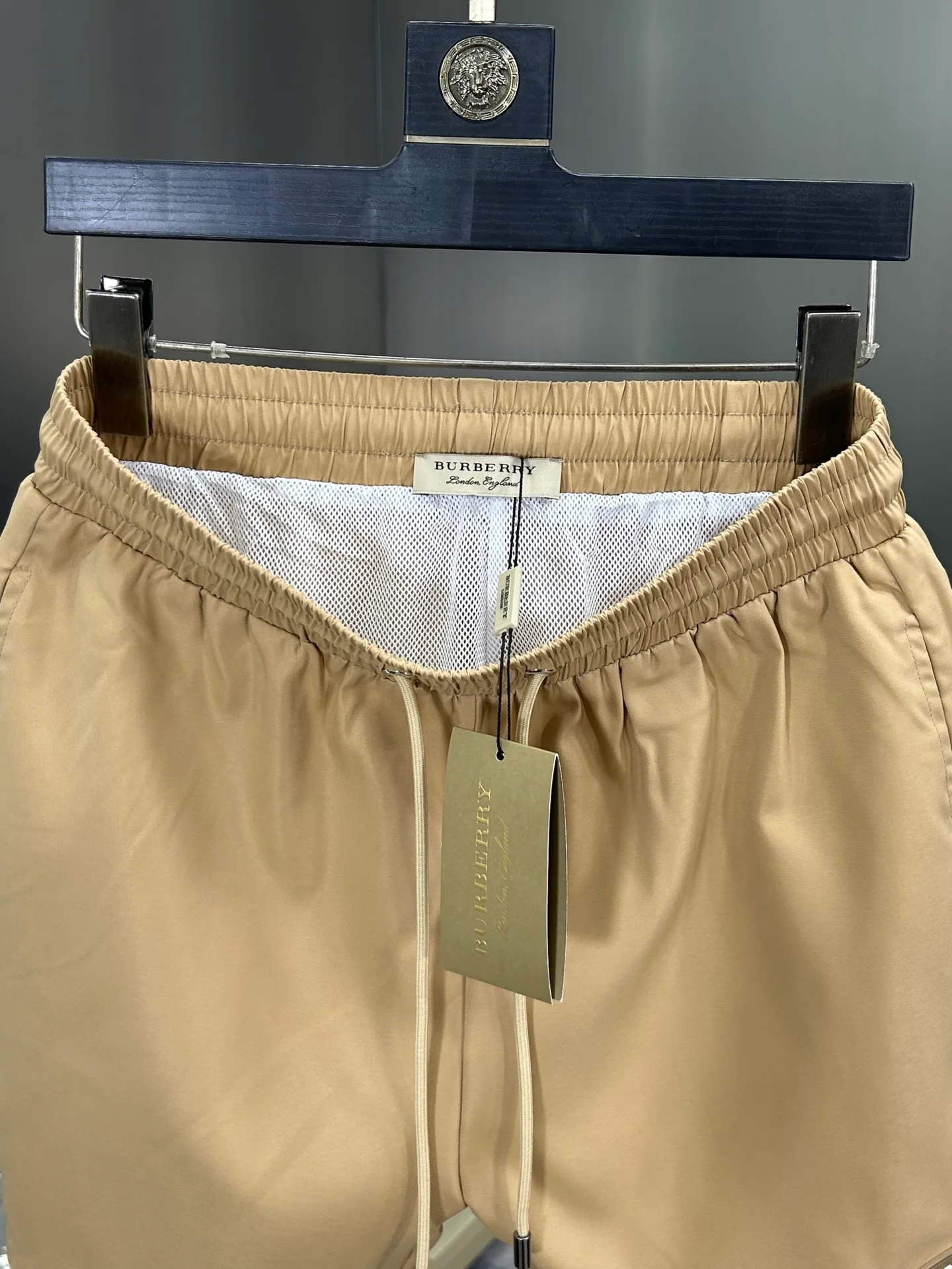 Men's Shorts BURBERRY 18000493