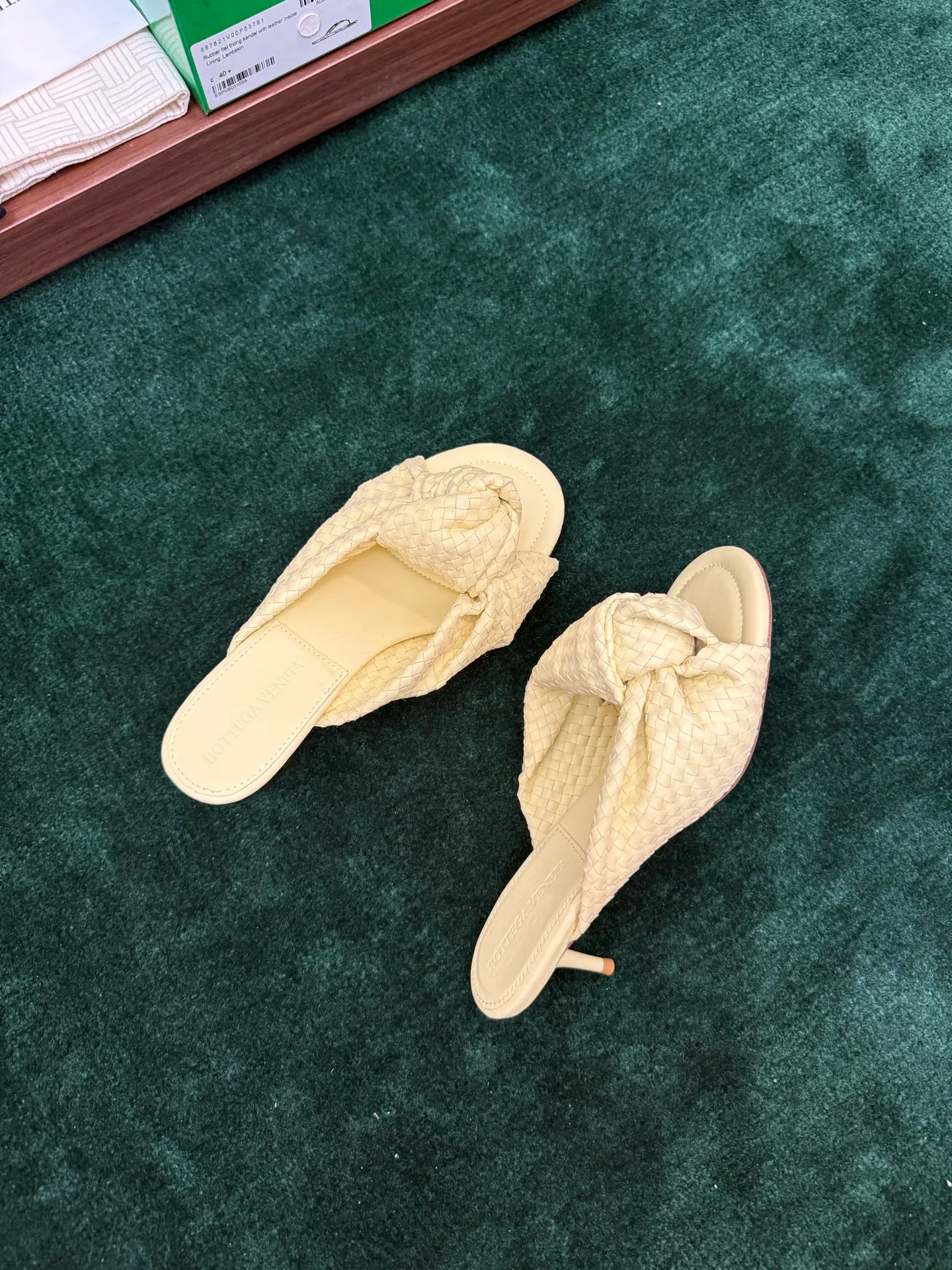 Women's Mules And Clogs BOTTEGA VENETA 17386169
