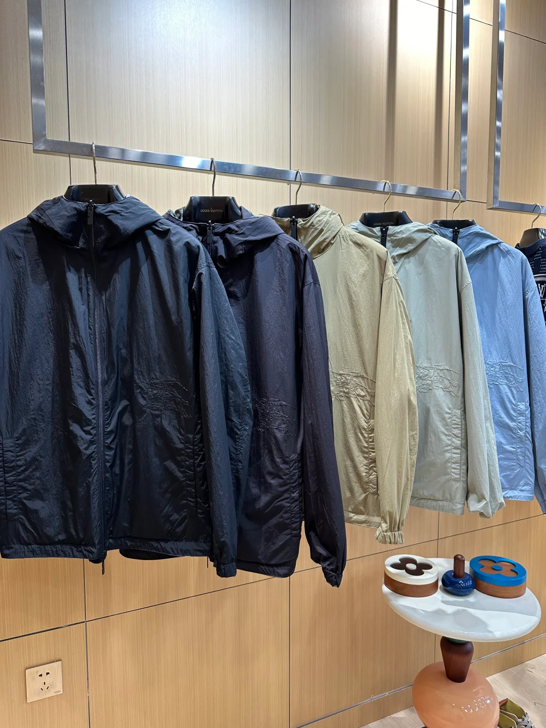 Men's Jackets And Down Jackets BURBERRY 17699366