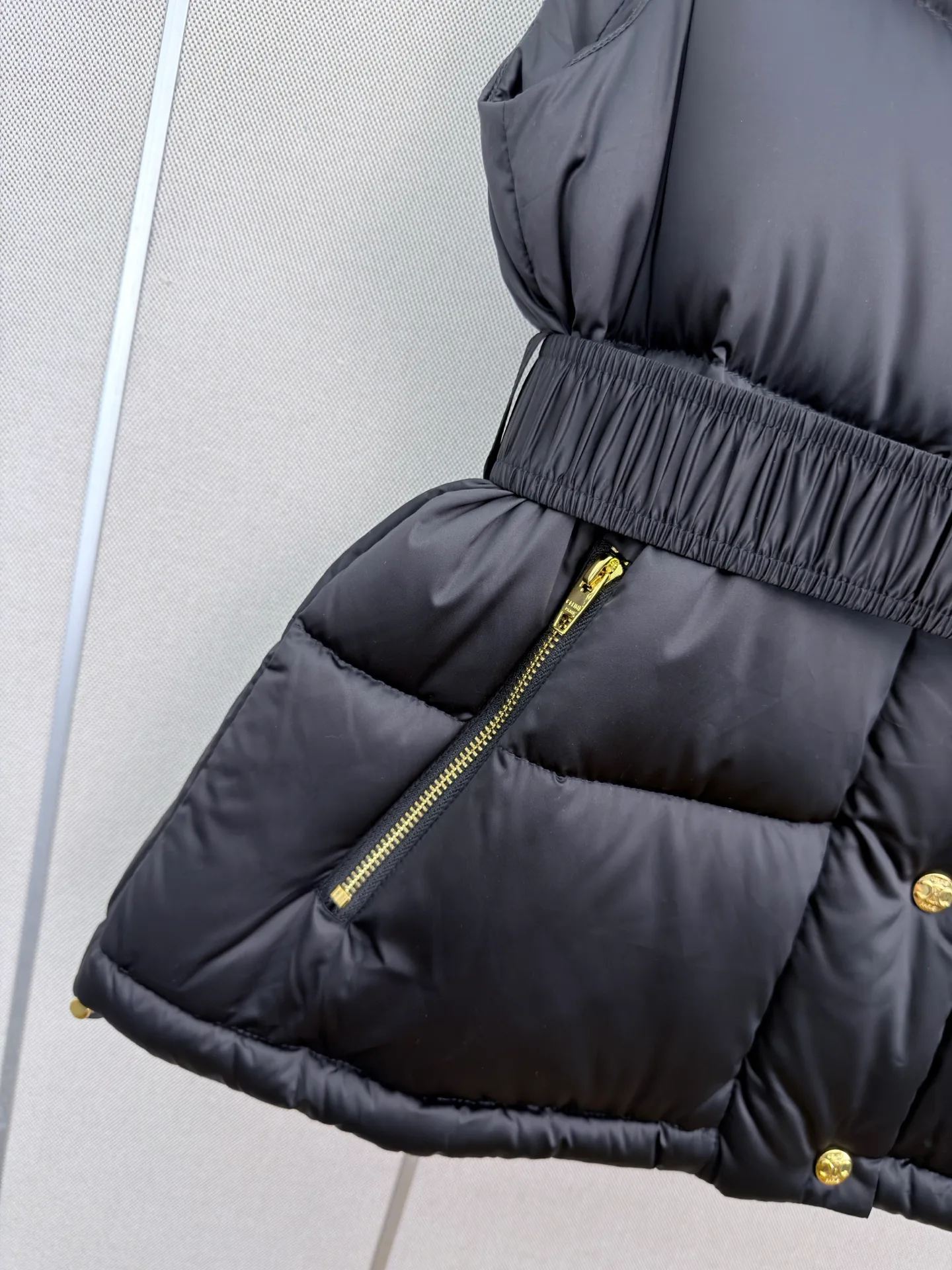 Women's Jackets And Down Jackets CELINE 18056139