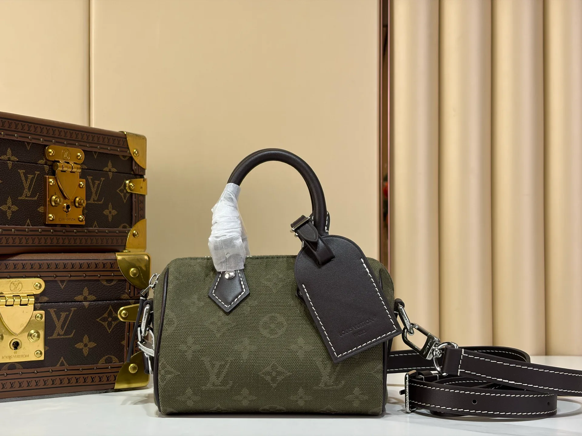 Women's Classic Handbags LOUIS VUITTON 19582545
