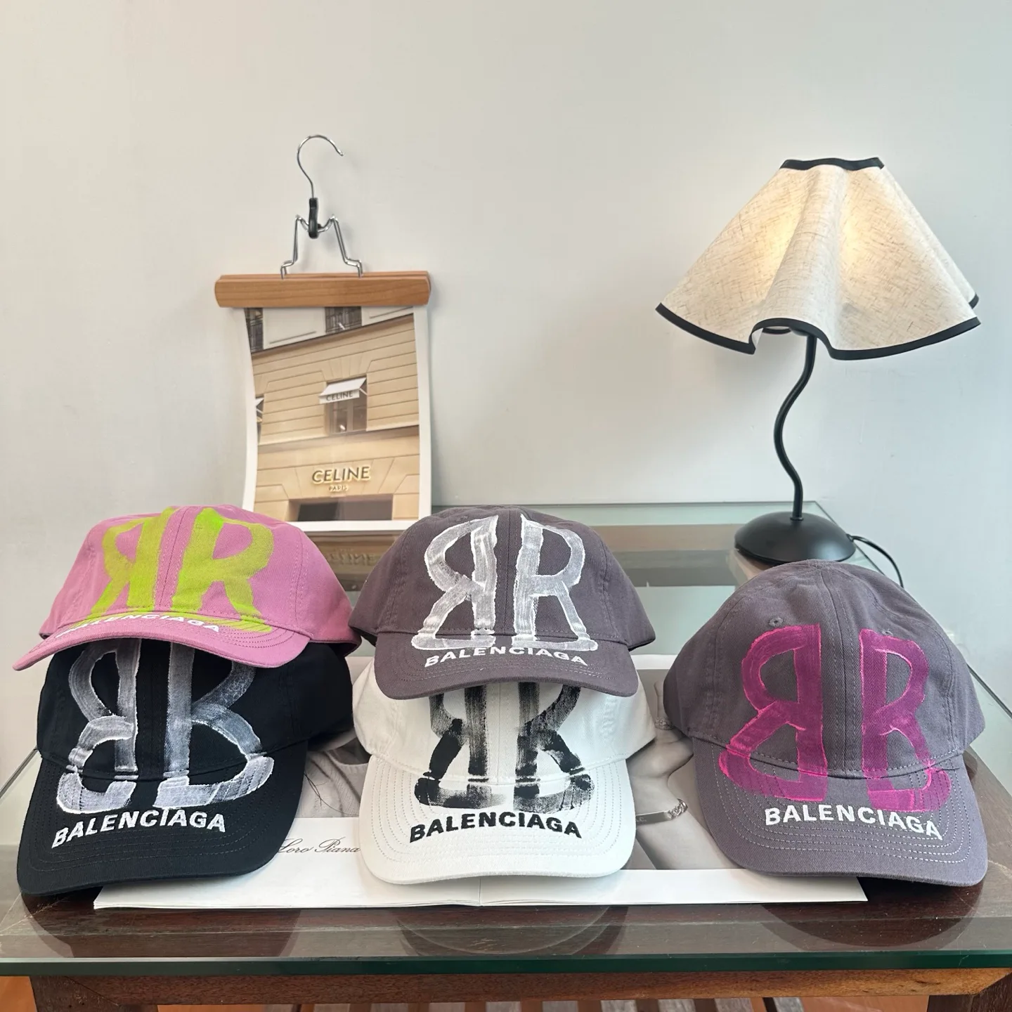 Hats BALENCIAGA 17038400