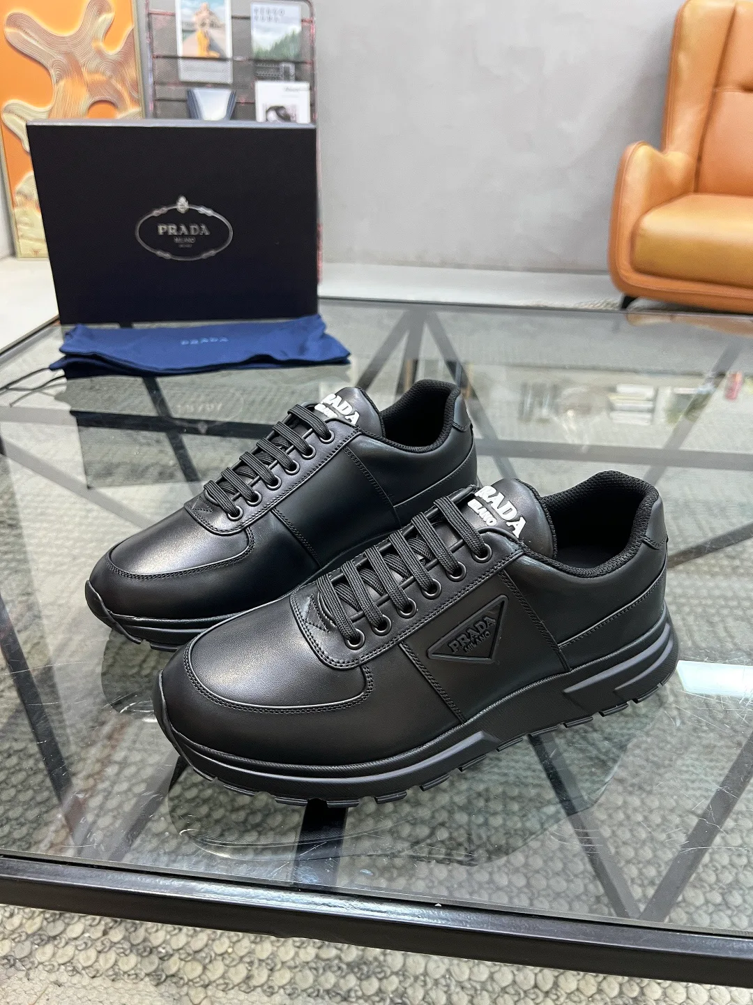 Men's Sneakers PRADA 17950937