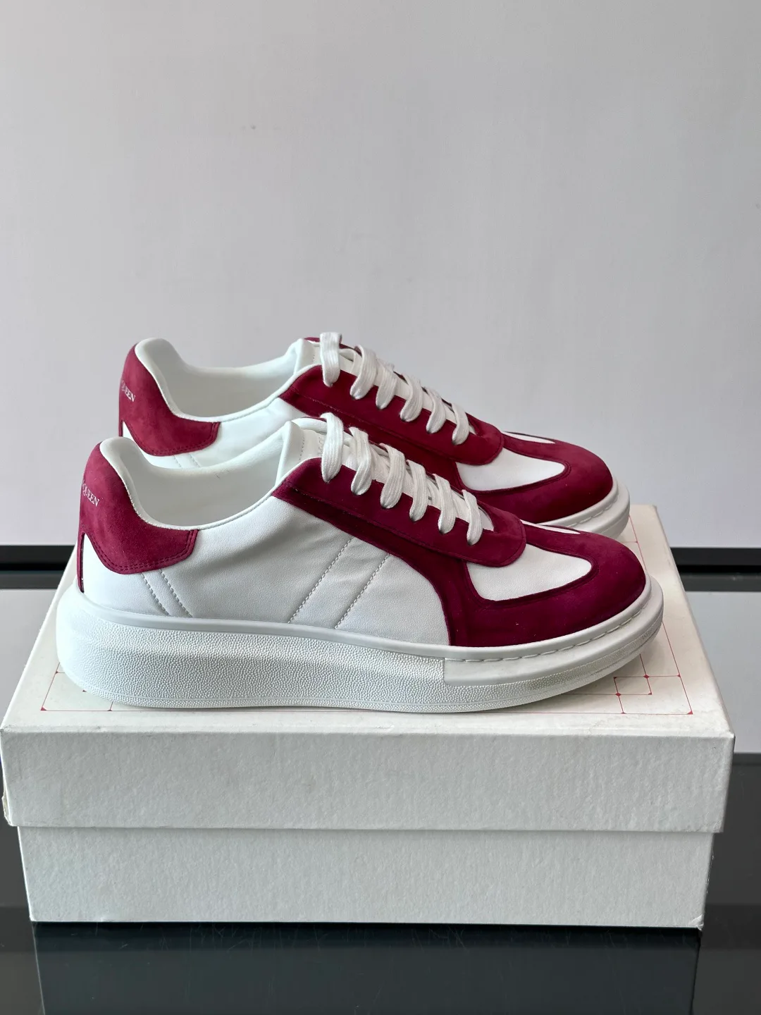 Women's Sneakers ALEXANDER MCQUEEN 17224146