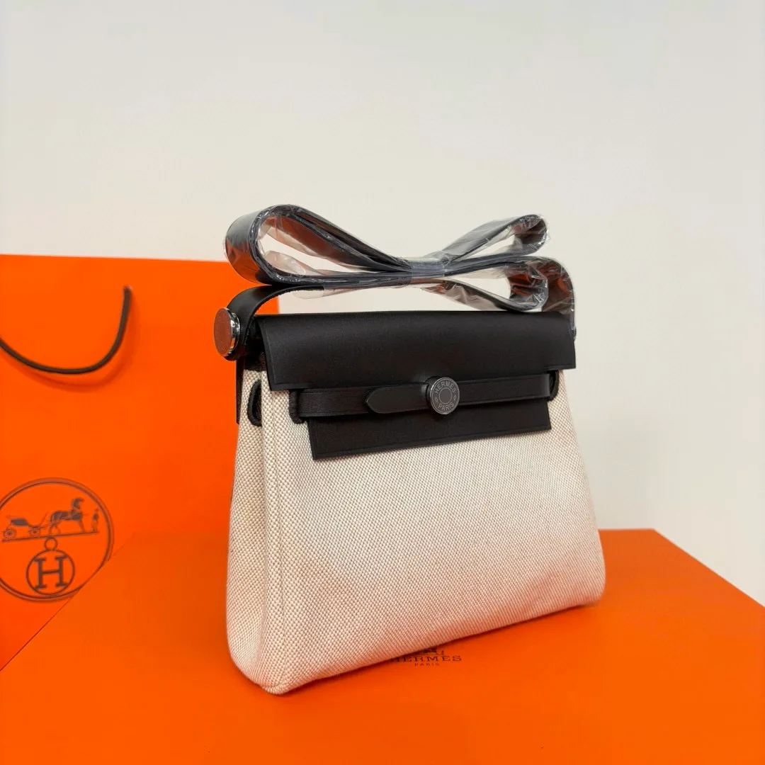 Women's Classic Handbags HERMES 18394437