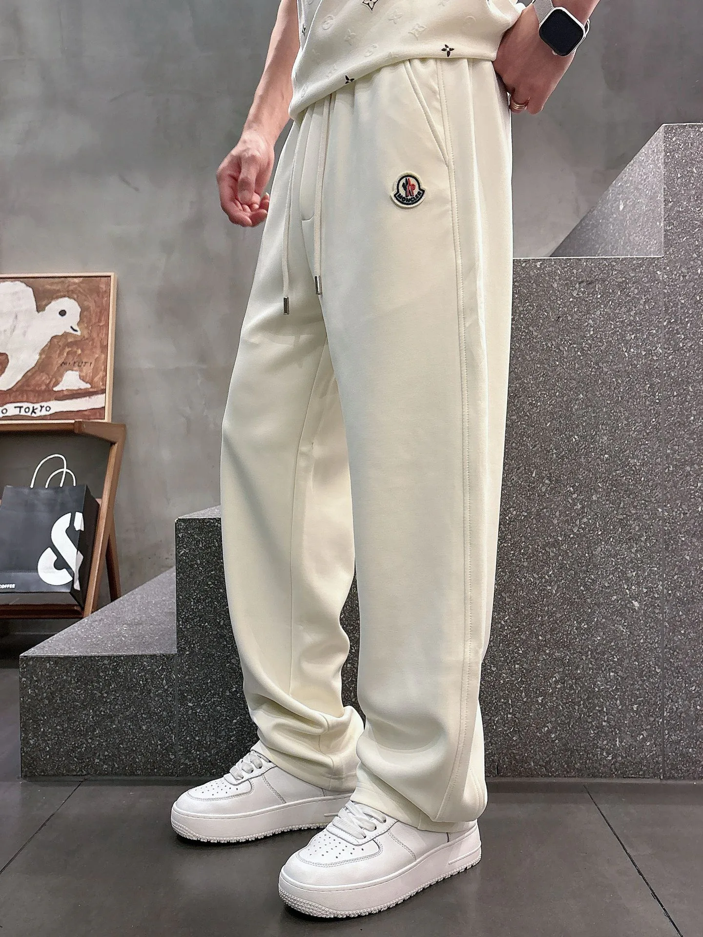 Брюки Мужские Moncler 18596869