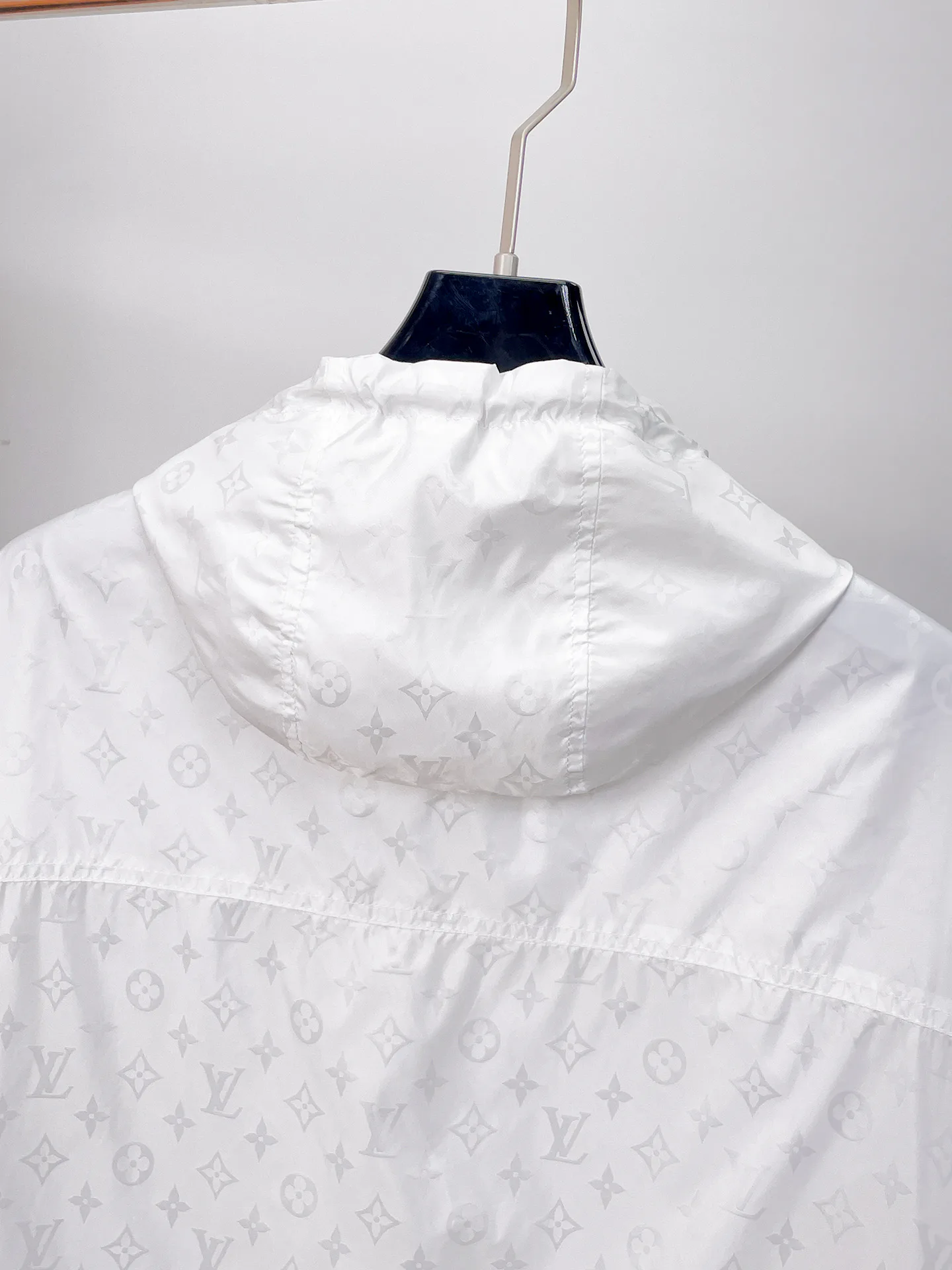 Men's Jackets And Down Jackets LOUIS VUITTON 18191458