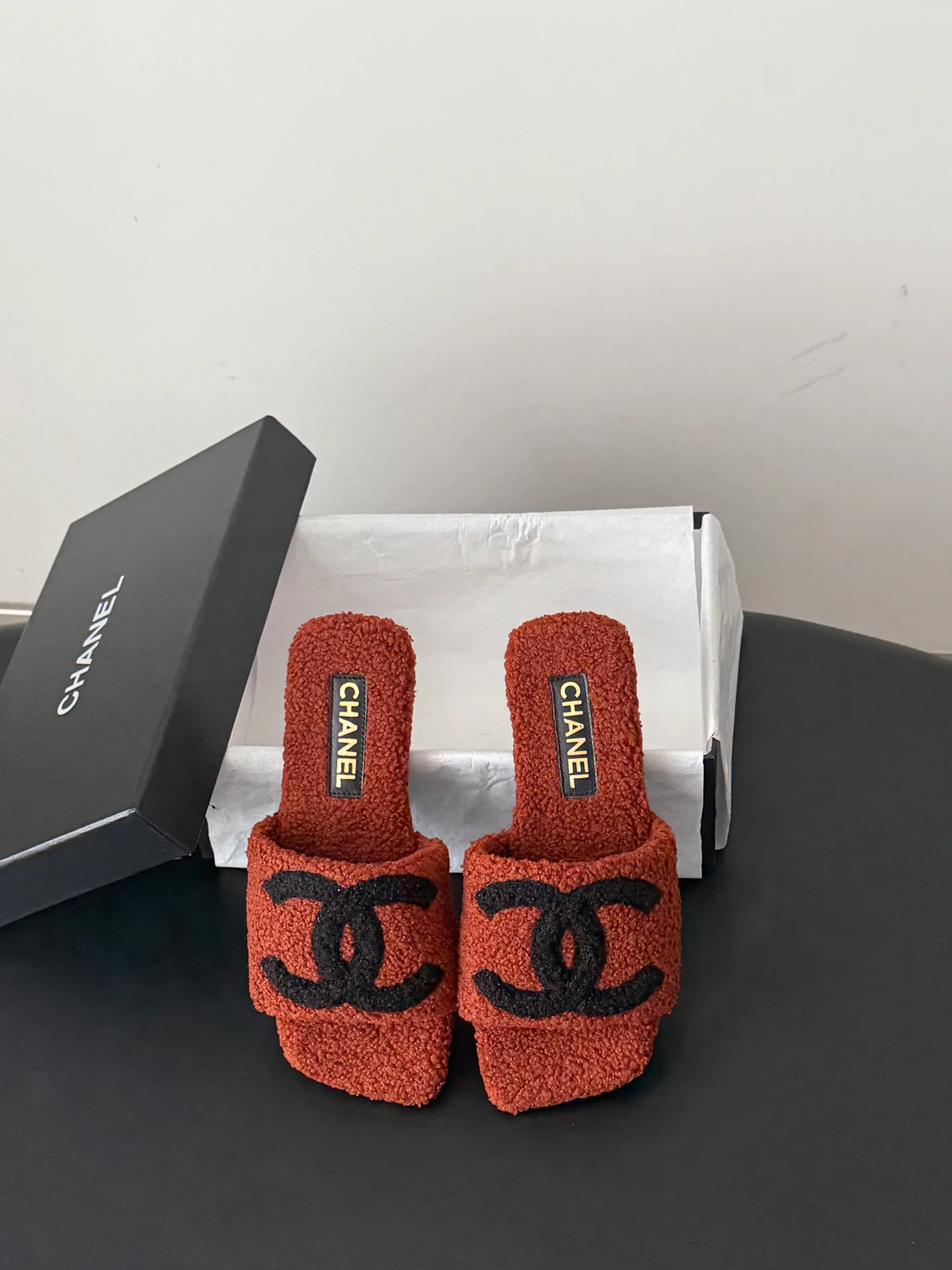 Women's Slippers CHANEL 18154265