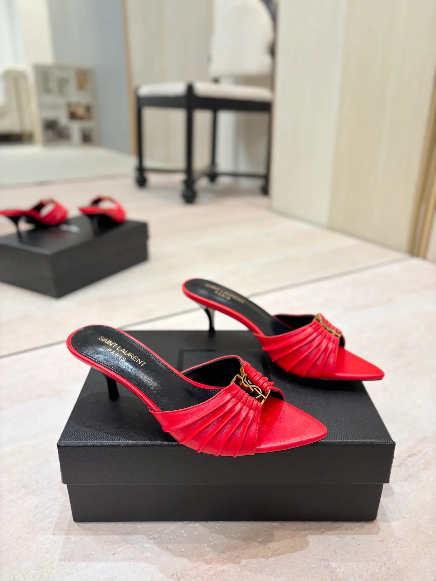 Women's Mules And Clogs SAINT LAURENT 17476038
