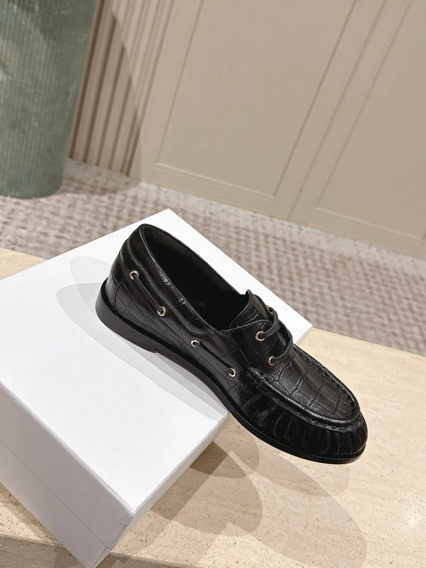Women's Loafers And Moccasins SAINT LAURENT 18092265