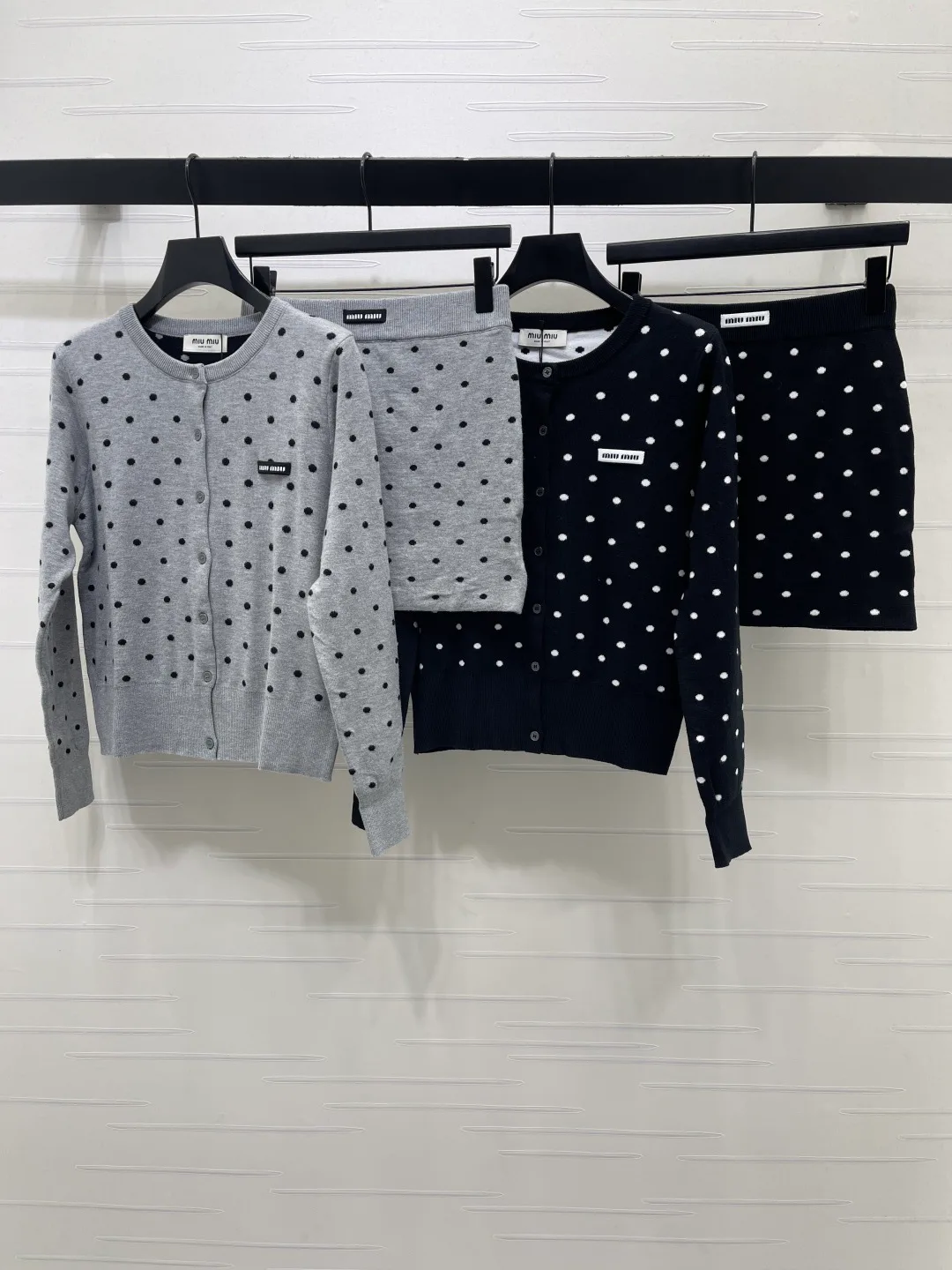 Women's Jumpers And Sweaters MIU MIU 17135421