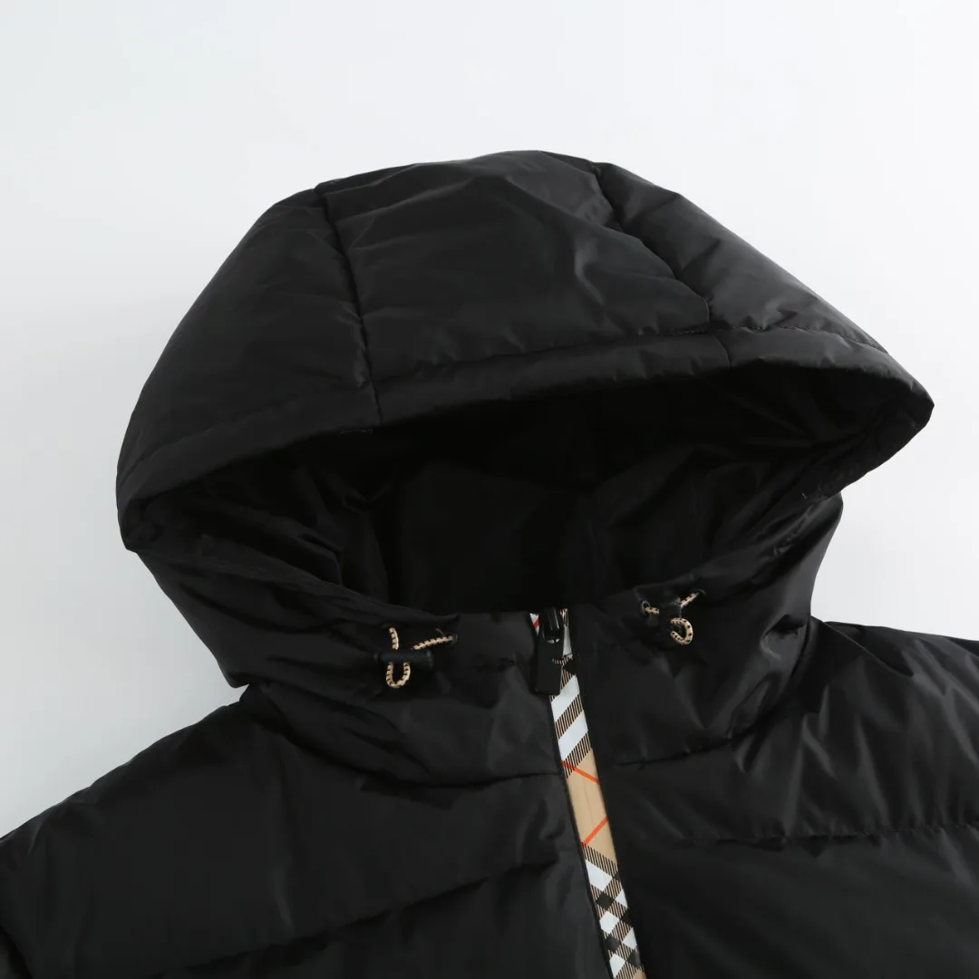 Women's Jackets And Down Jackets BURBERRY 18022569