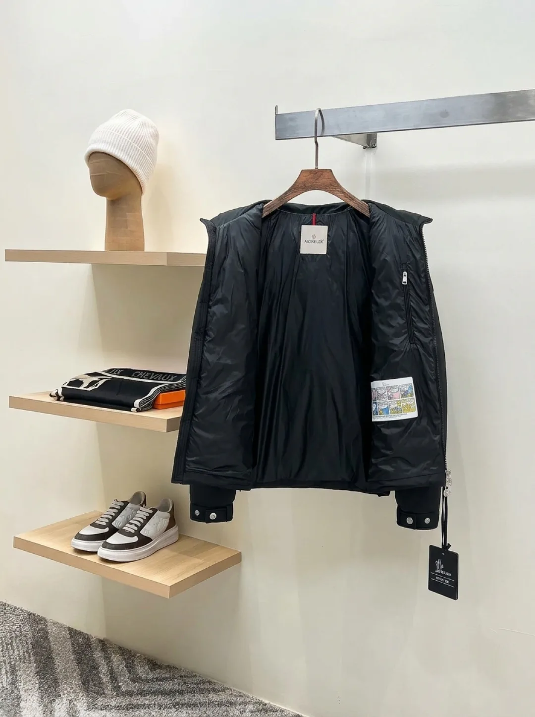 Куртки И Пуховики Мужские Moncler 18596619
