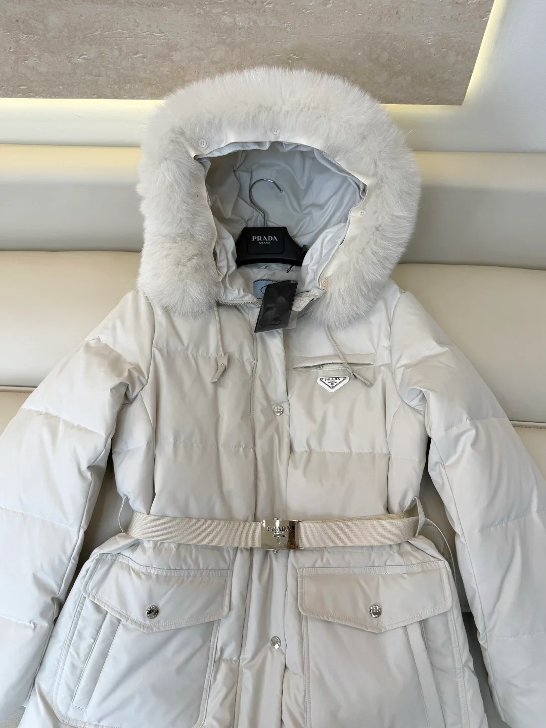 Куртки И Пуховики Женские Prada 18674648