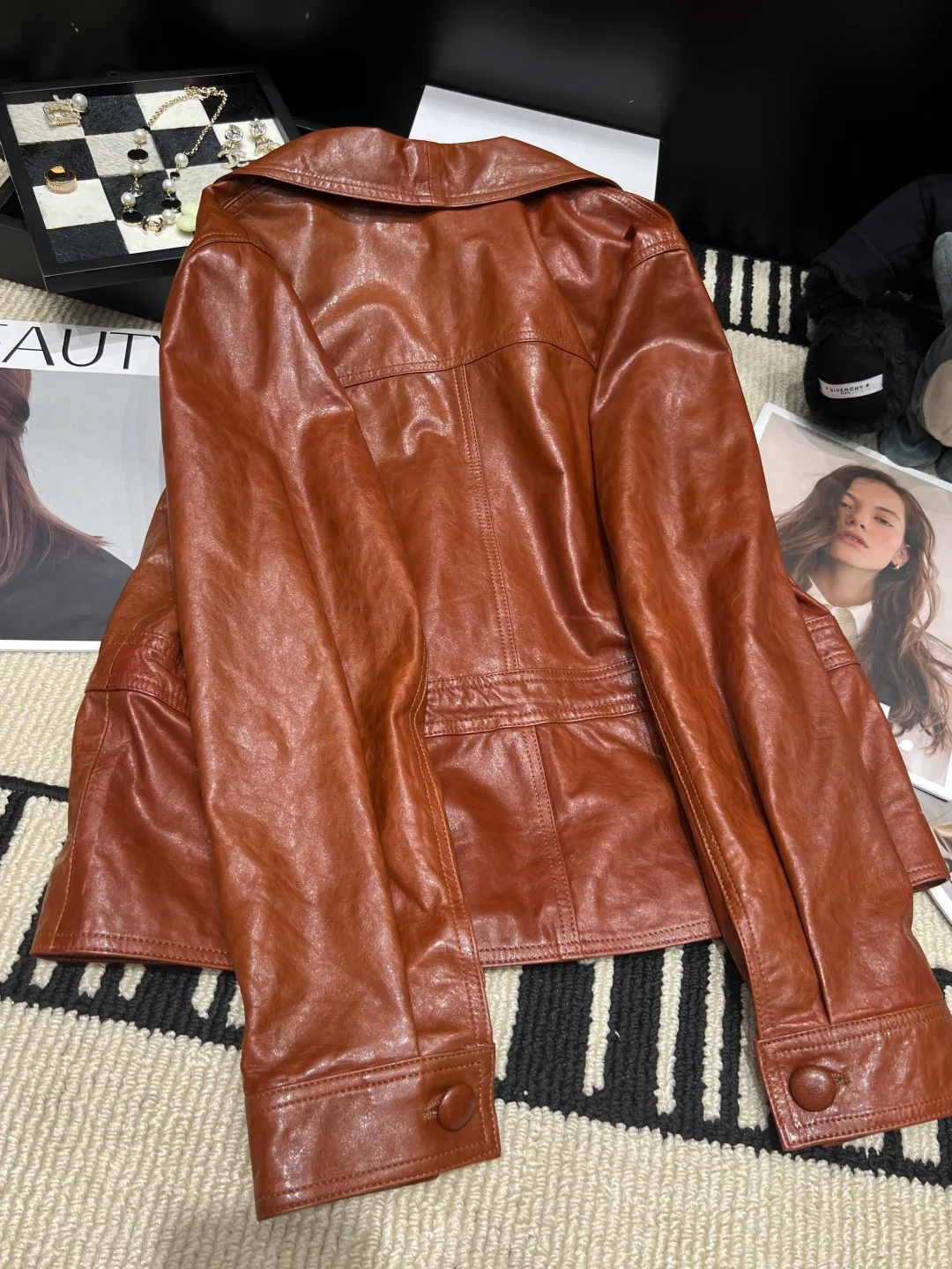 Women's Leather Jackets And Sheepskin Coats CHANEL 18138526