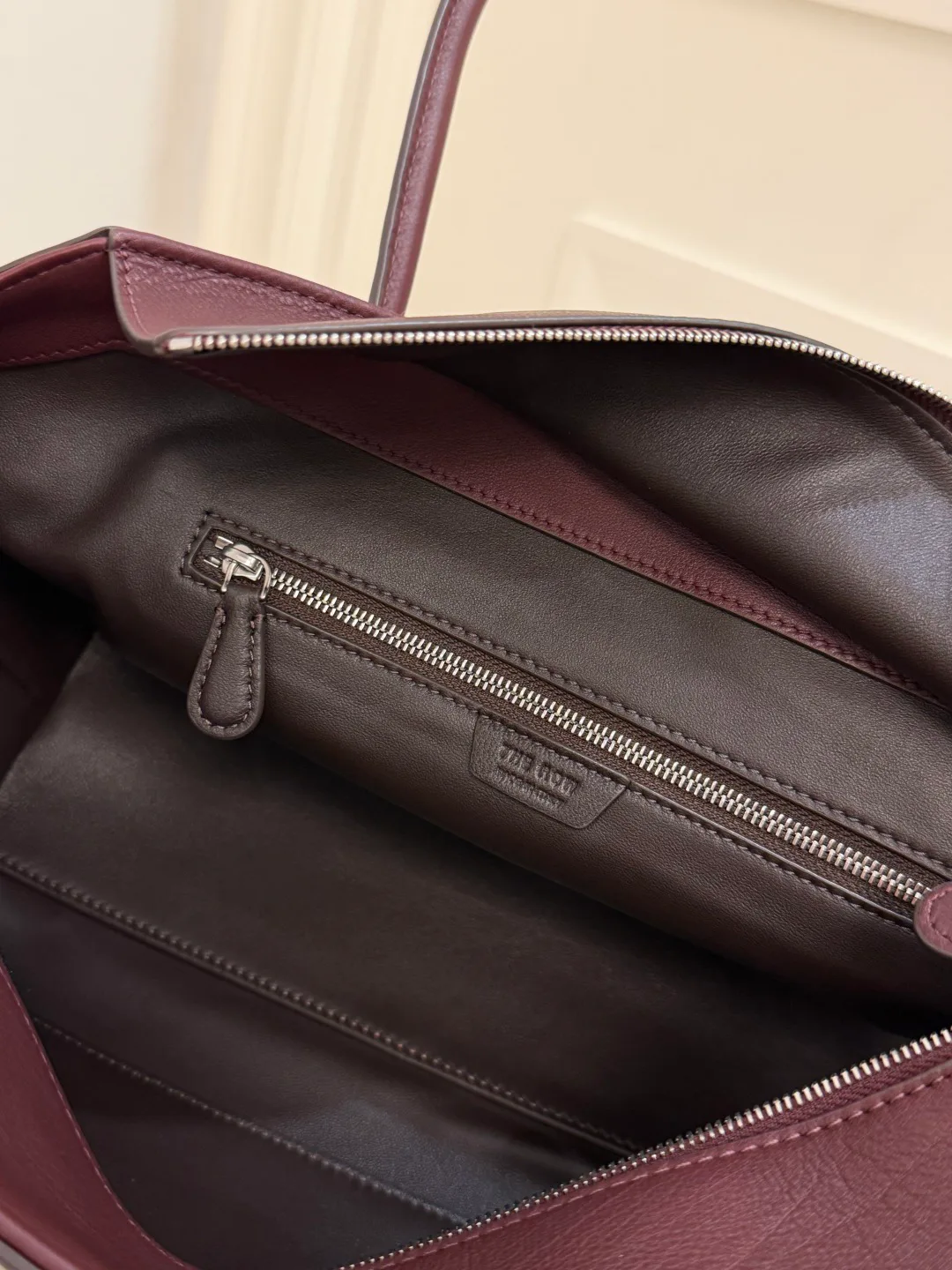 Women's Classic Handbags THE ROW 18161958