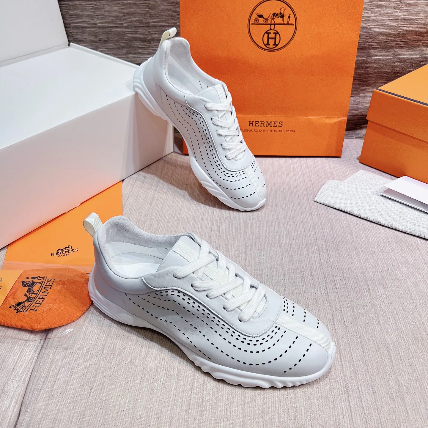 Men's Sneakers HERMES 17749560