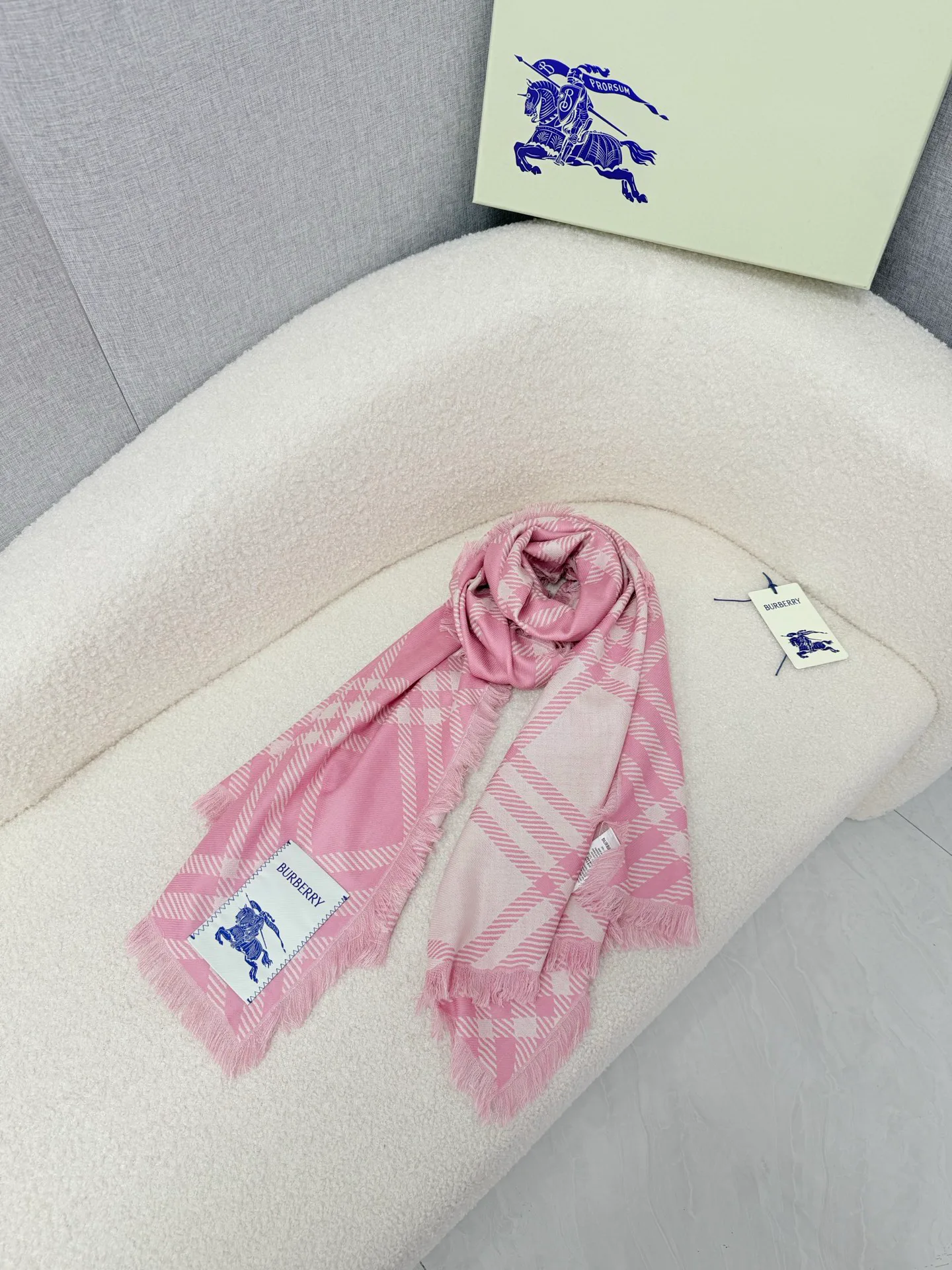 Scarves BURBERRY 18322315