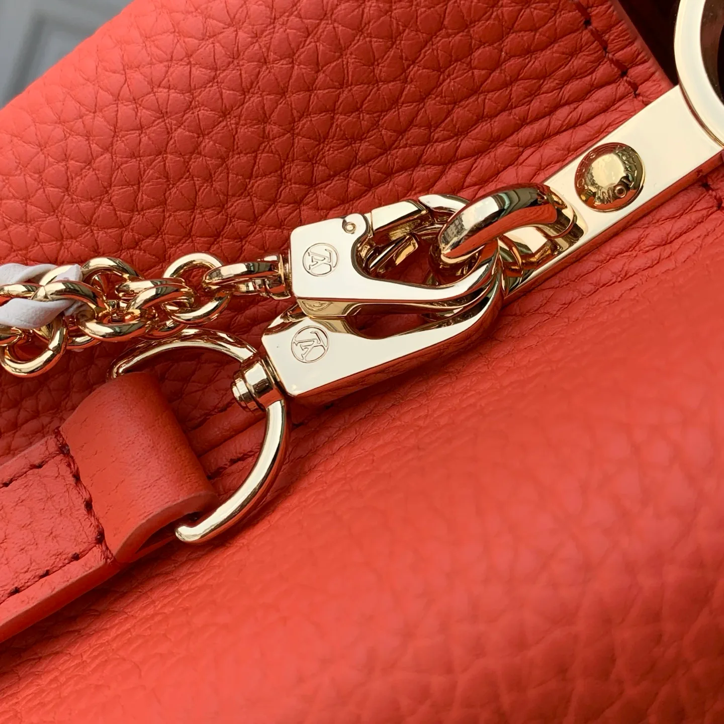 Women's Classic Handbags LOUIS VUITTON 18147582