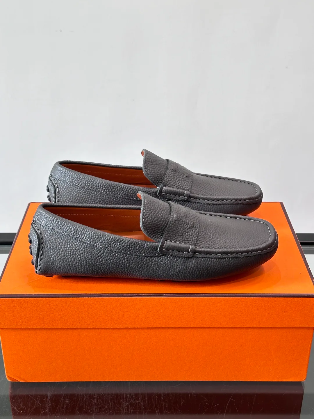 Men's Loafers And Dress Shoes HERMES 18102667