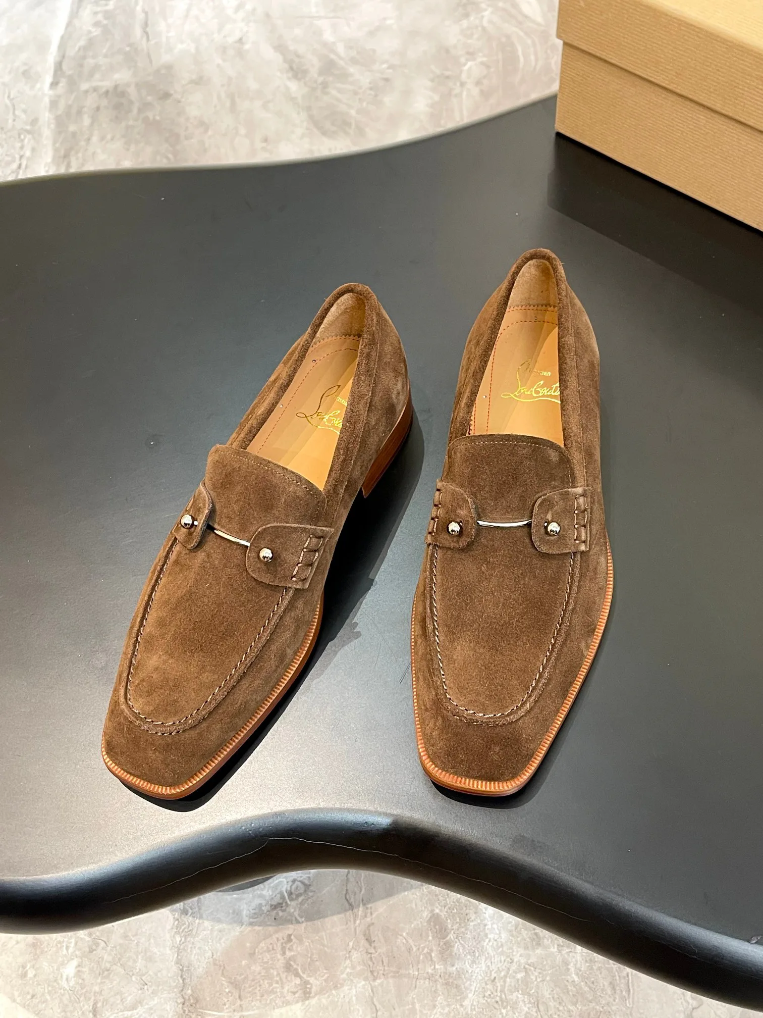 Men's Loafers And Dress Shoes CHRISTIAN LOUBOUTIN 18119144