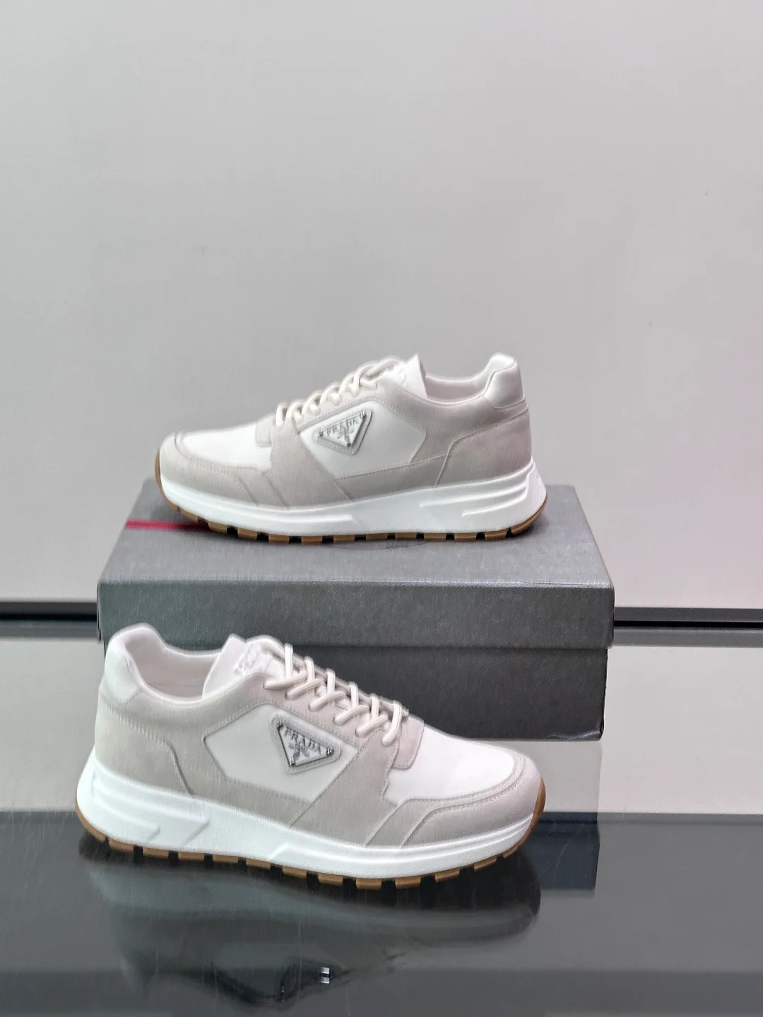 Men's Sneakers PRADA 17982471