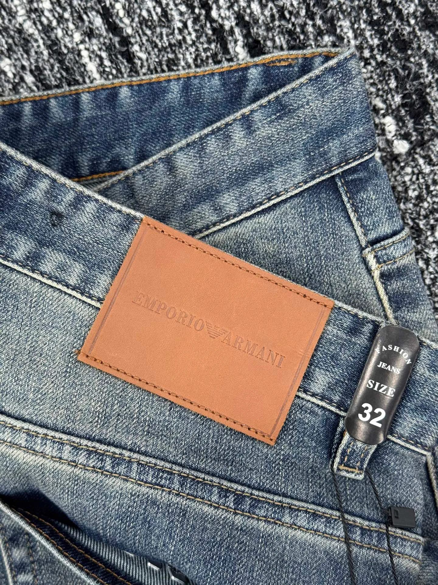 Men's Jeans ARMANI 18084122