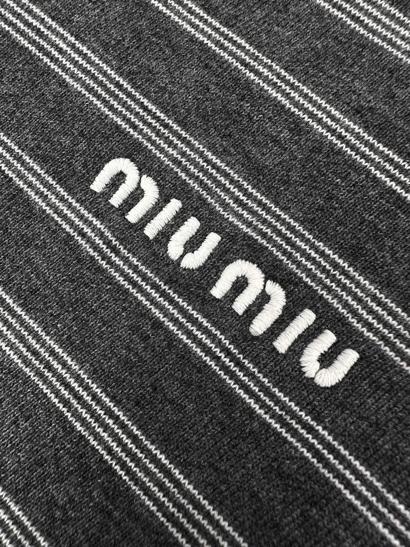 Women's Jackets And Down Jackets MIU MIU 18387347